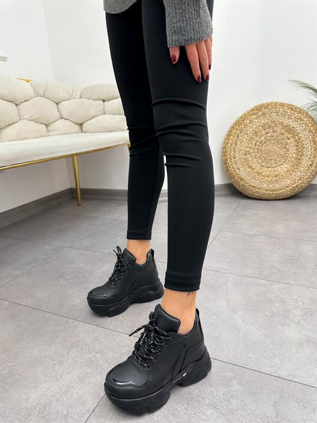 Siyah Cilt (Simple) Kadın Gizli Topuklu Bağcıklı Sneakers
