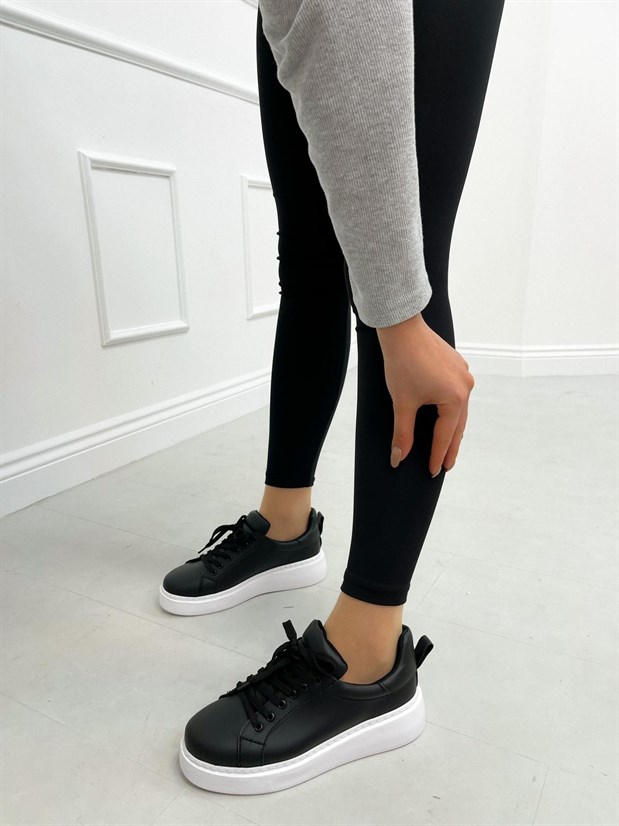 Siyah Cilt (Vermont) Kadın Bağcıklı Sneakers