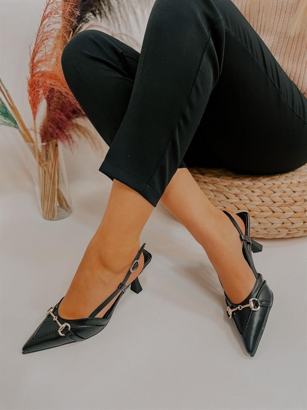 Siyah Deri (Moss) Toka Detay Kadın Stiletto