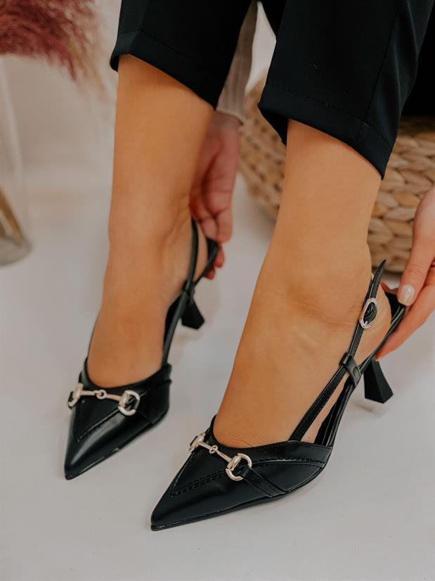 Siyah Deri (Moss) Toka Detay Kadın Stiletto
