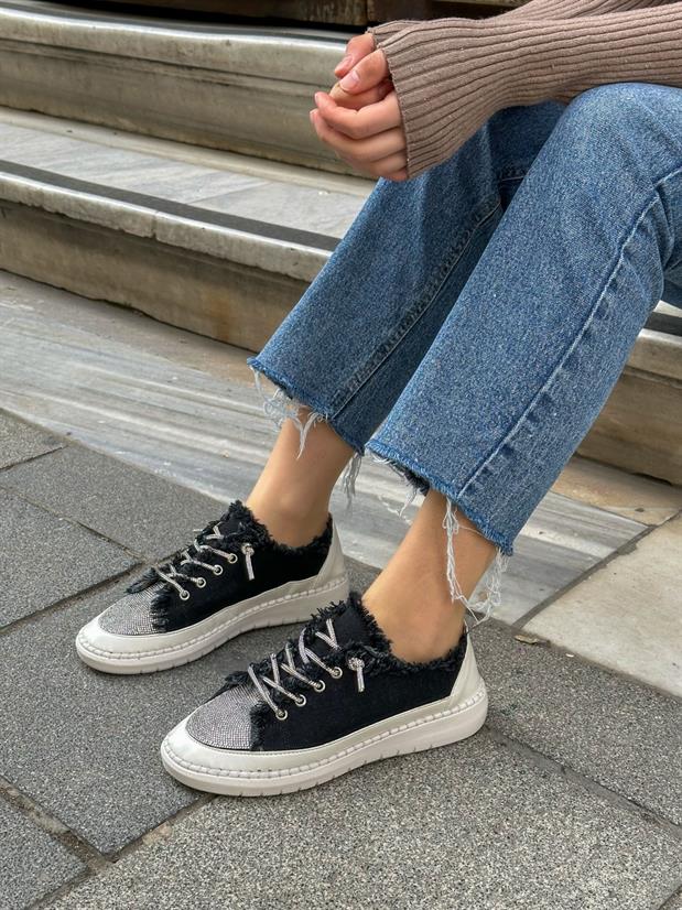 Siyah Keten (Jule) Taş Bağcıklı Kadın Sneakers