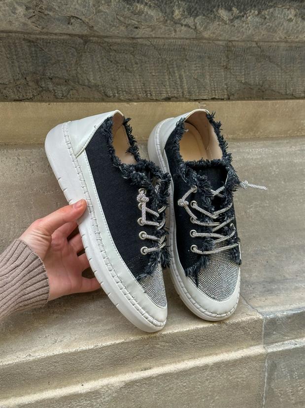 Siyah Keten (Jule) Taş Bağcıklı Kadın Sneakers