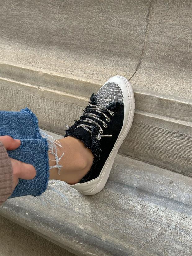 Siyah Keten (Jule) Taş Bağcıklı Kadın Sneakers