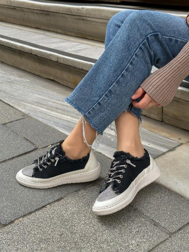 Siyah Keten (Jule) Taş Bağcıklı Kadın Sneakers