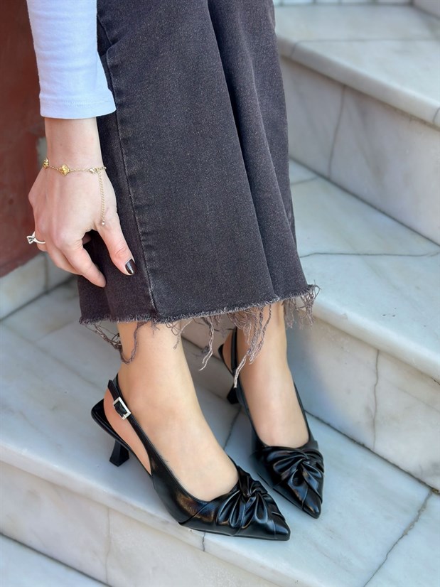Siyah Kırışık Deri (Bow) Fiyonk Detay Kadın Stiletto