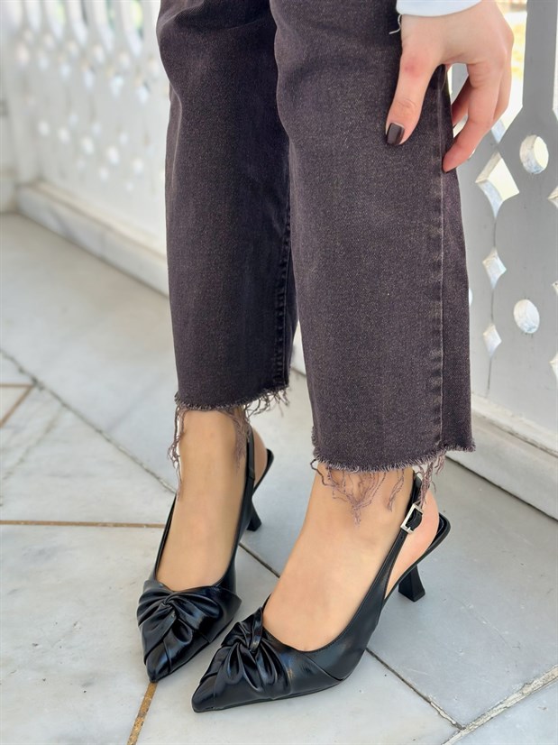 Siyah Kırışık Deri (Bow) Fiyonk Detay Kadın Stiletto