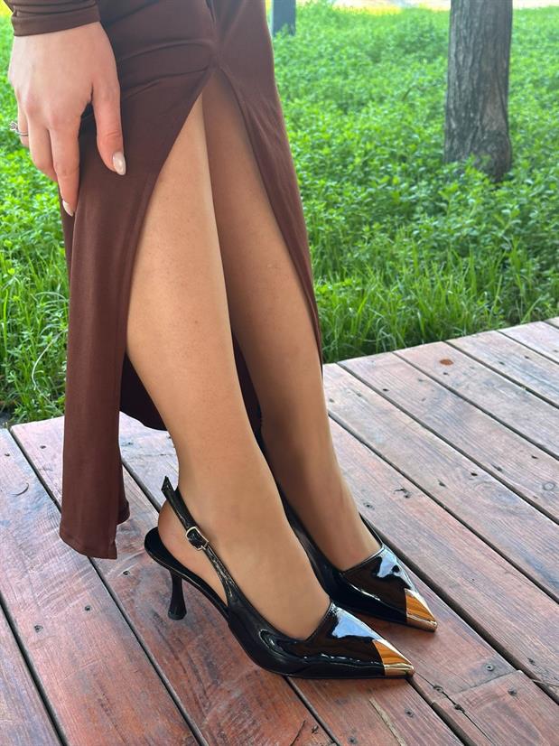 Siyah Rugan (Blue) Gold Metal Parça Detay Kadın Stiletto