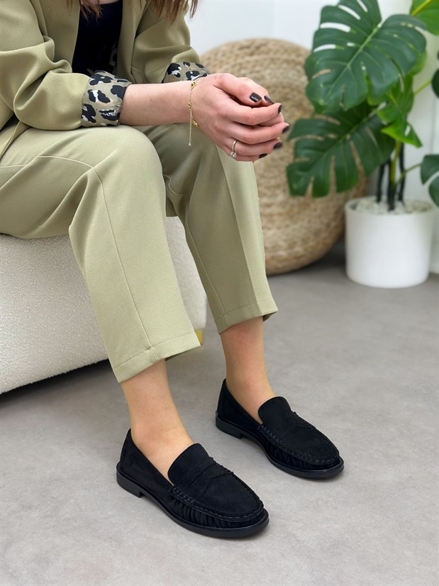 Siyah Süet (Barry) Saraç Detaylı Düz Taban Kadın Loafer