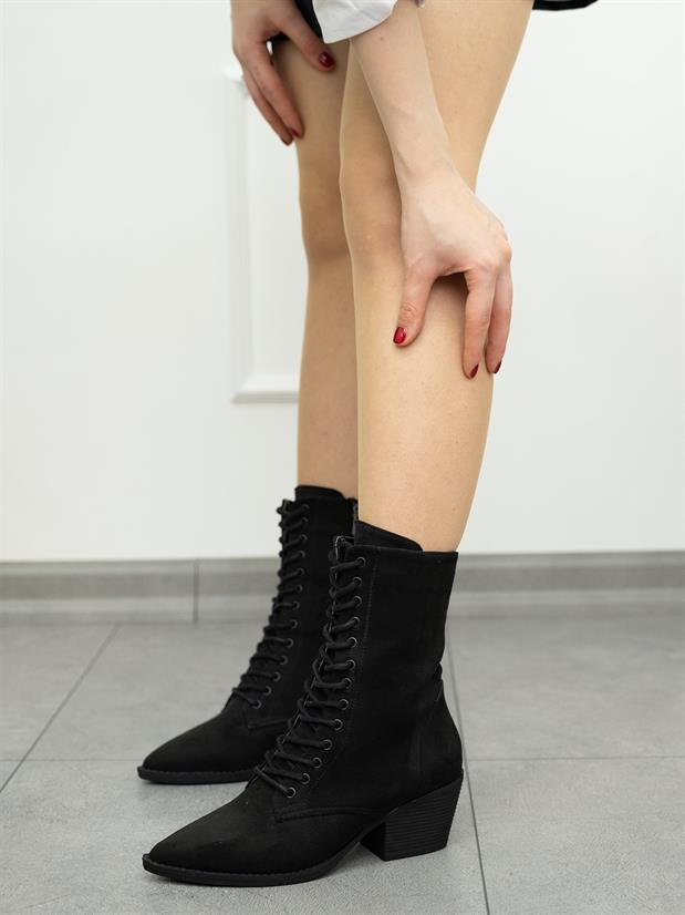 SİYAH SÜET (MARTİN) BAĞCIK DETAY TOPUKLU BOT