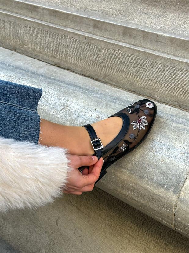 Siyah Tül (Rosa) Nakış İşlemeli Kadın Babet