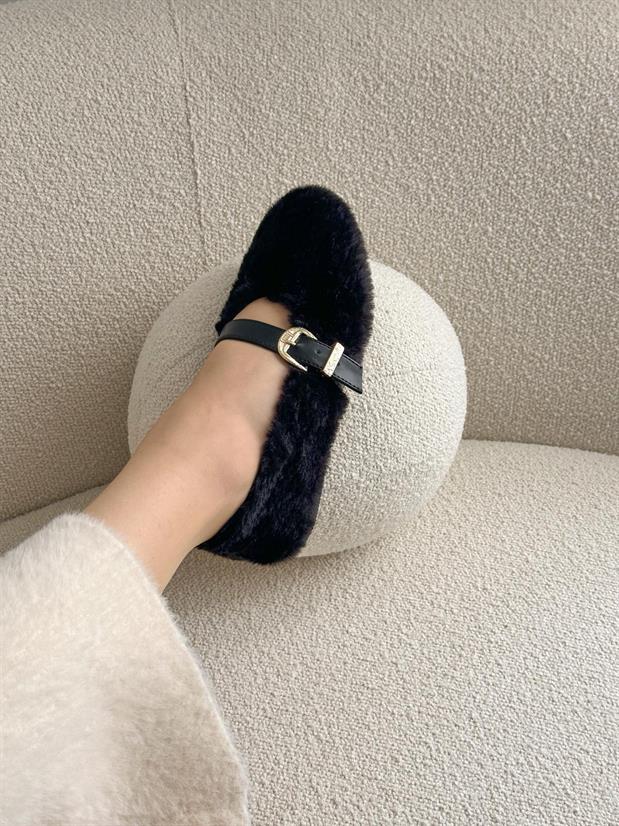 Siyah Tüylü (Biana) Kemer Detaylı Peluş Babet