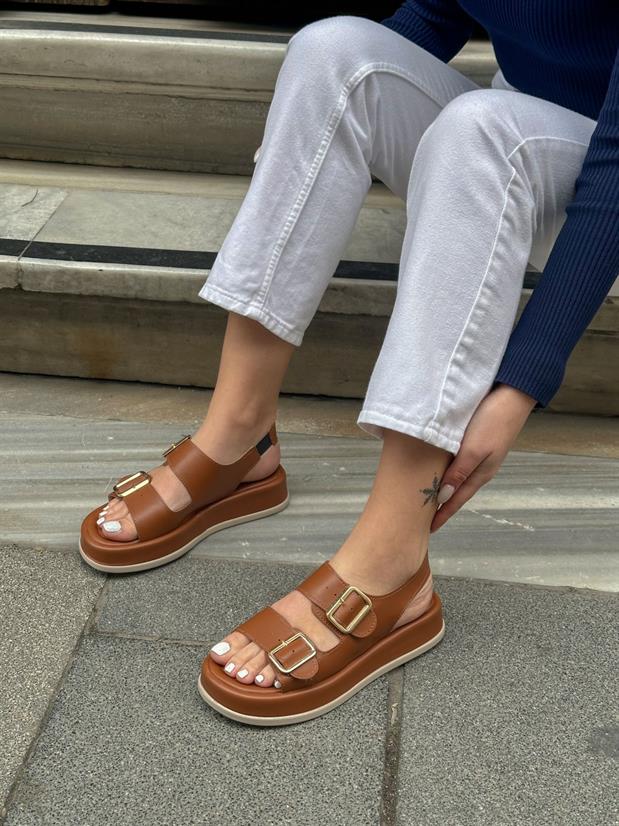 Taba Cilt (Jenny) Gold Toka Detay Kadın Sandalet