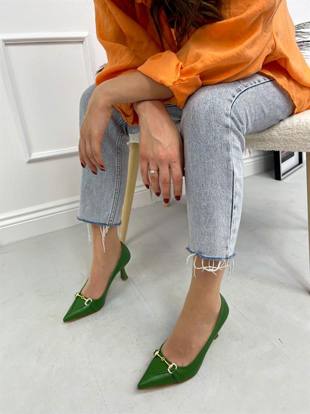 Yeşil Cilt (MossCross) Toka Detay Kadın Stiletto