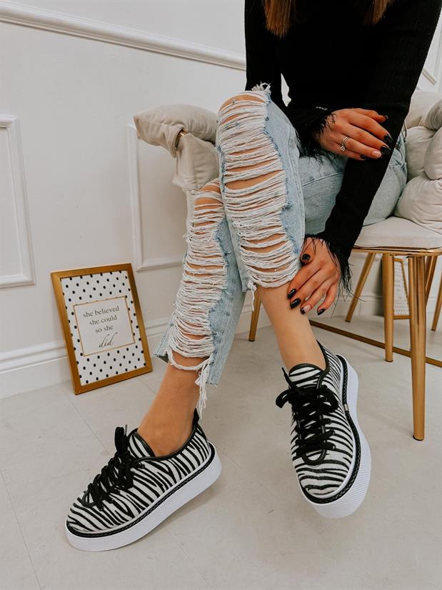 Zebra (Tila) Kadın Bağcıklı Sneakers