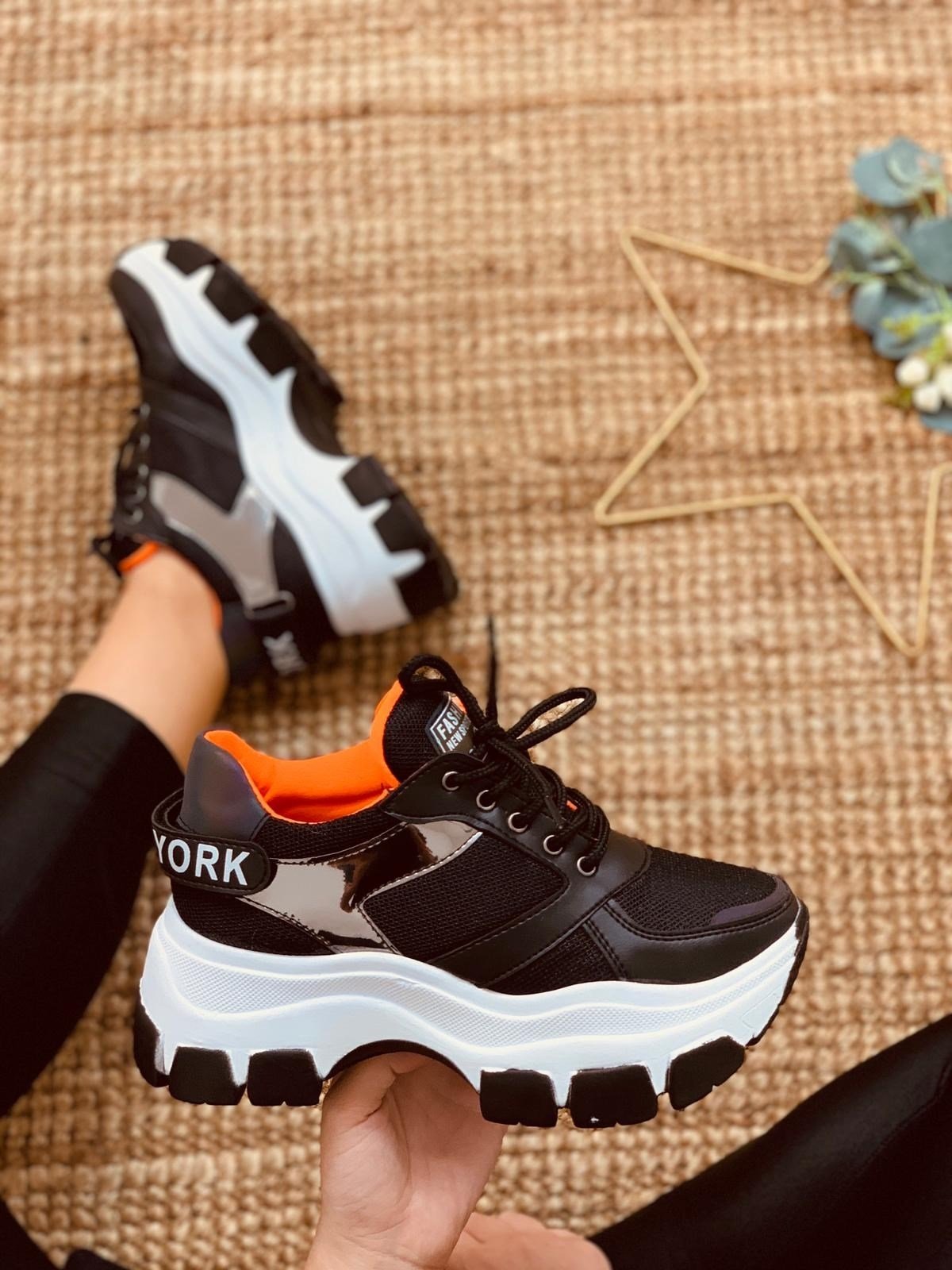 Siyah Beyaz Taban (Fashion) Kadın Spor Ayakkabı Sneakers l Erva'nın Butiği