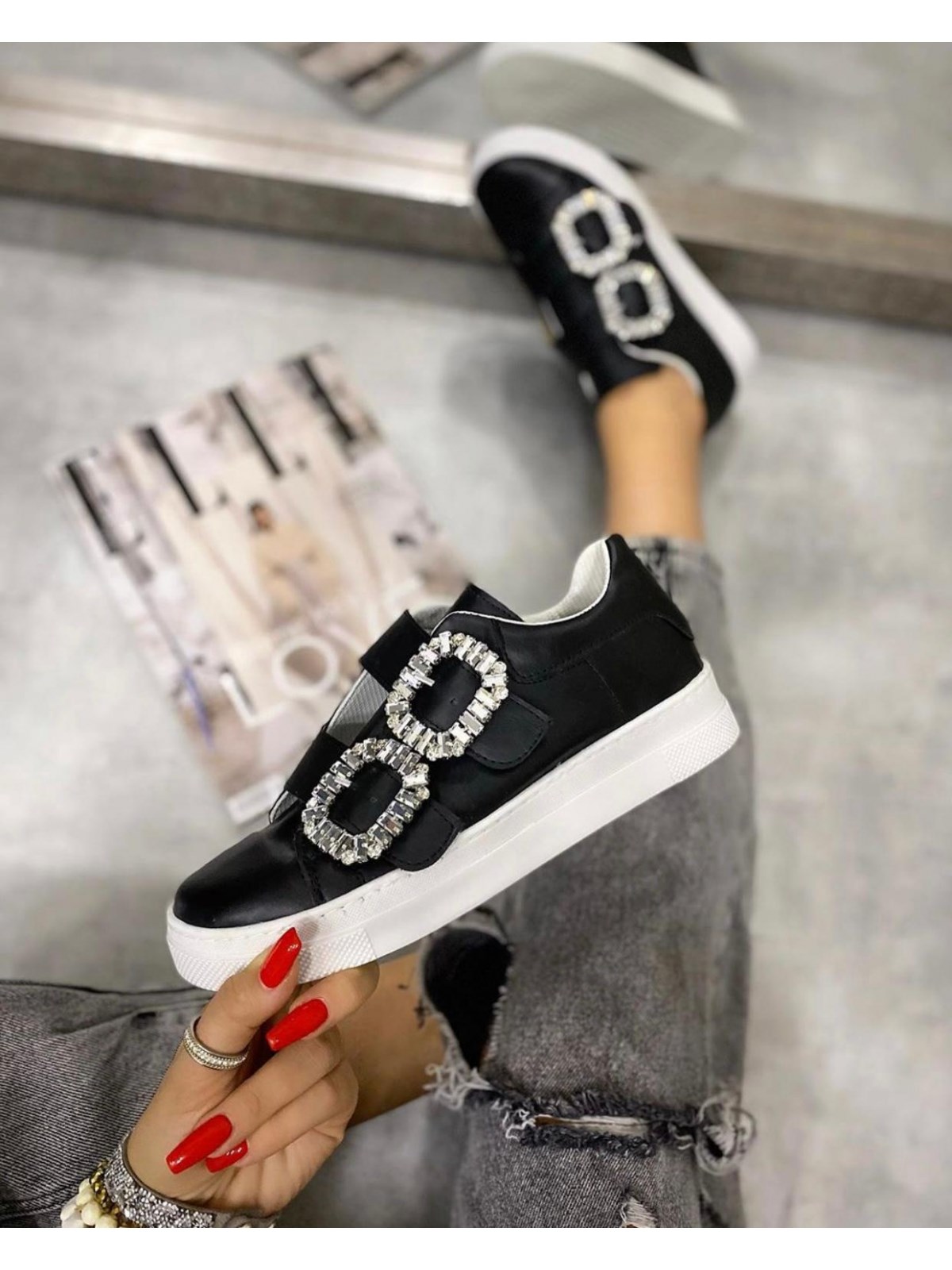 Siyah Taşlı Spor Ayakkabı (Gues Plus) Kadın Sneakers l Erva'nın Butiği