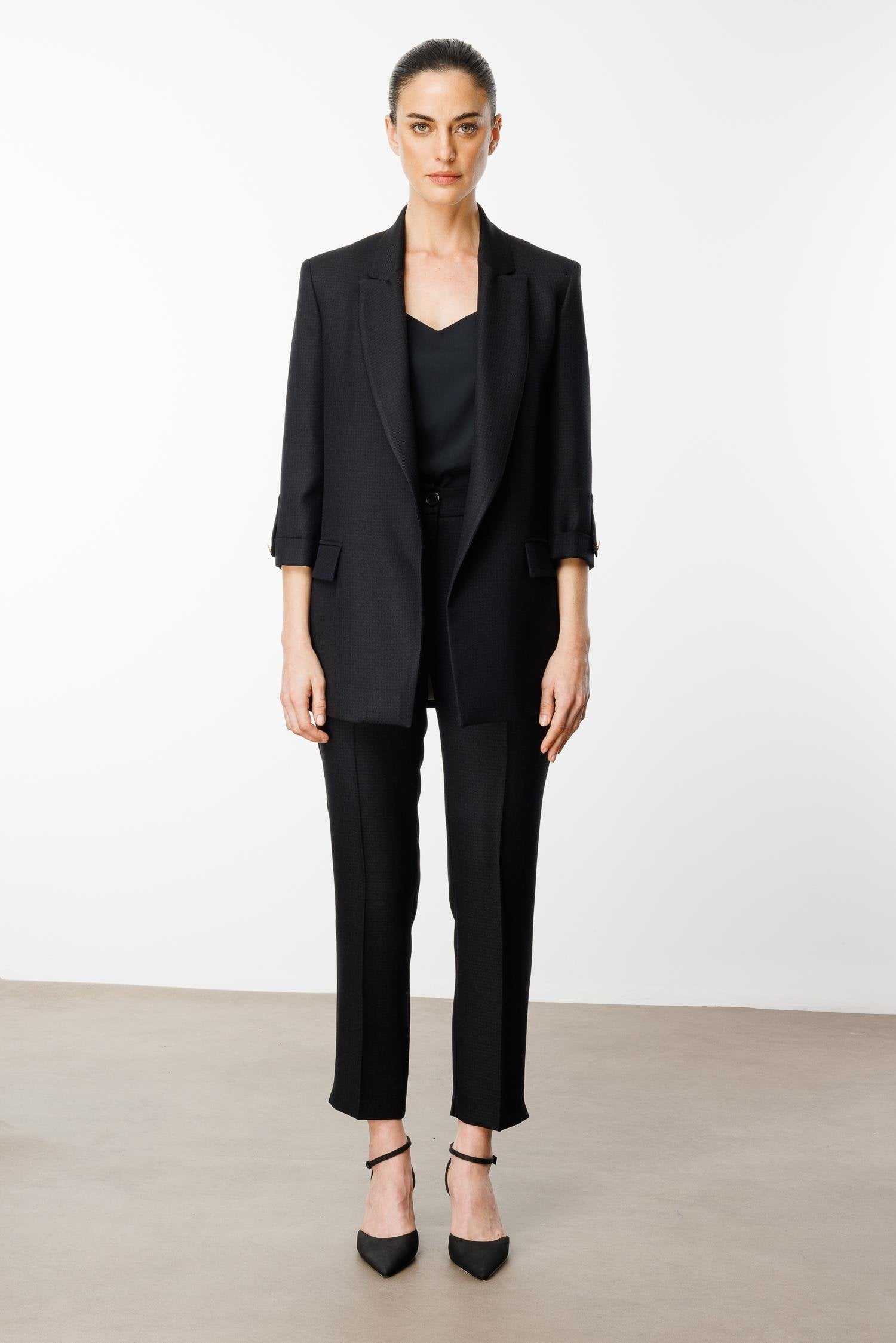 Blazer Ceketin İçine Ne Giyilir Bayan