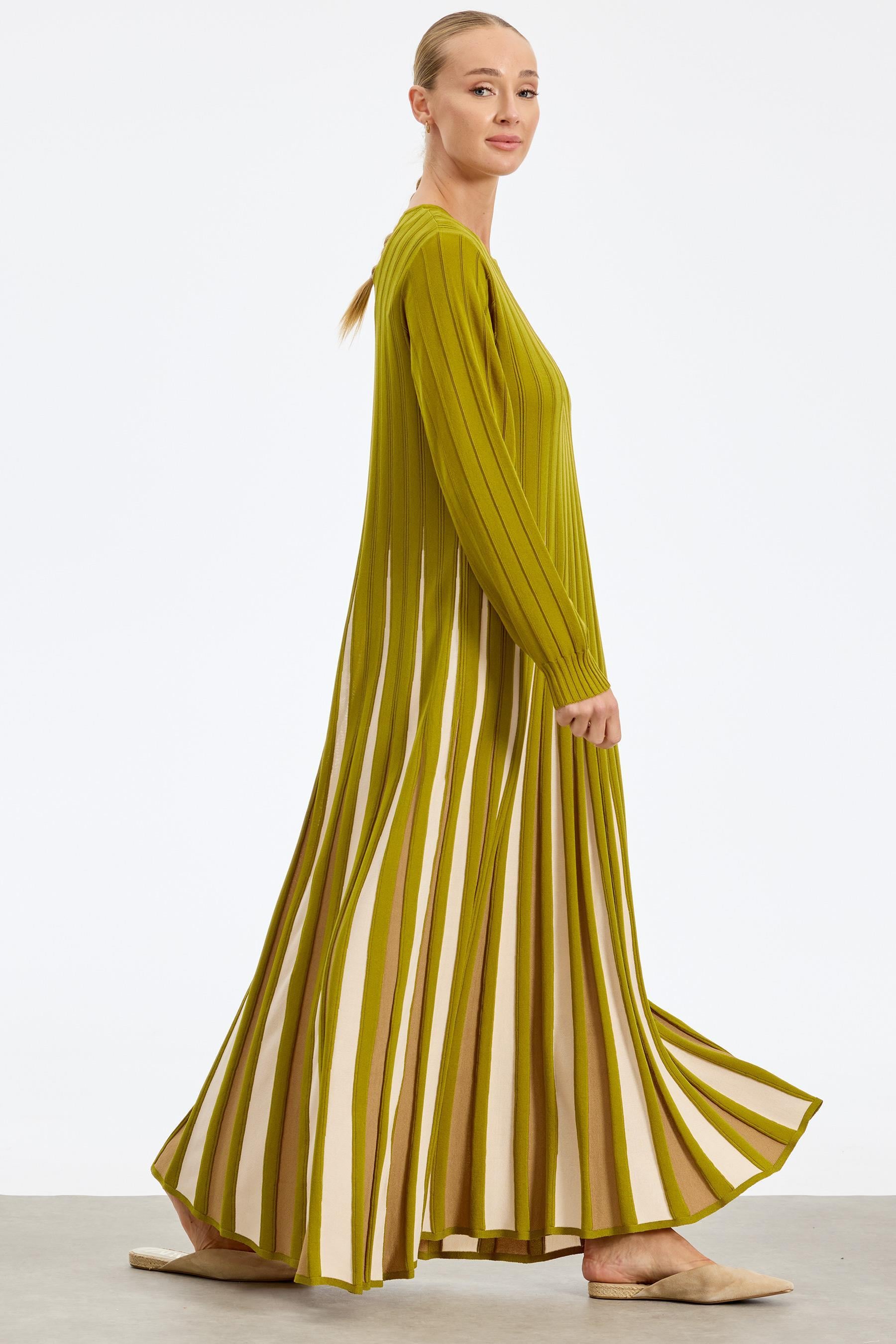 Etekleri Renk Geçişli Elbise ASİT