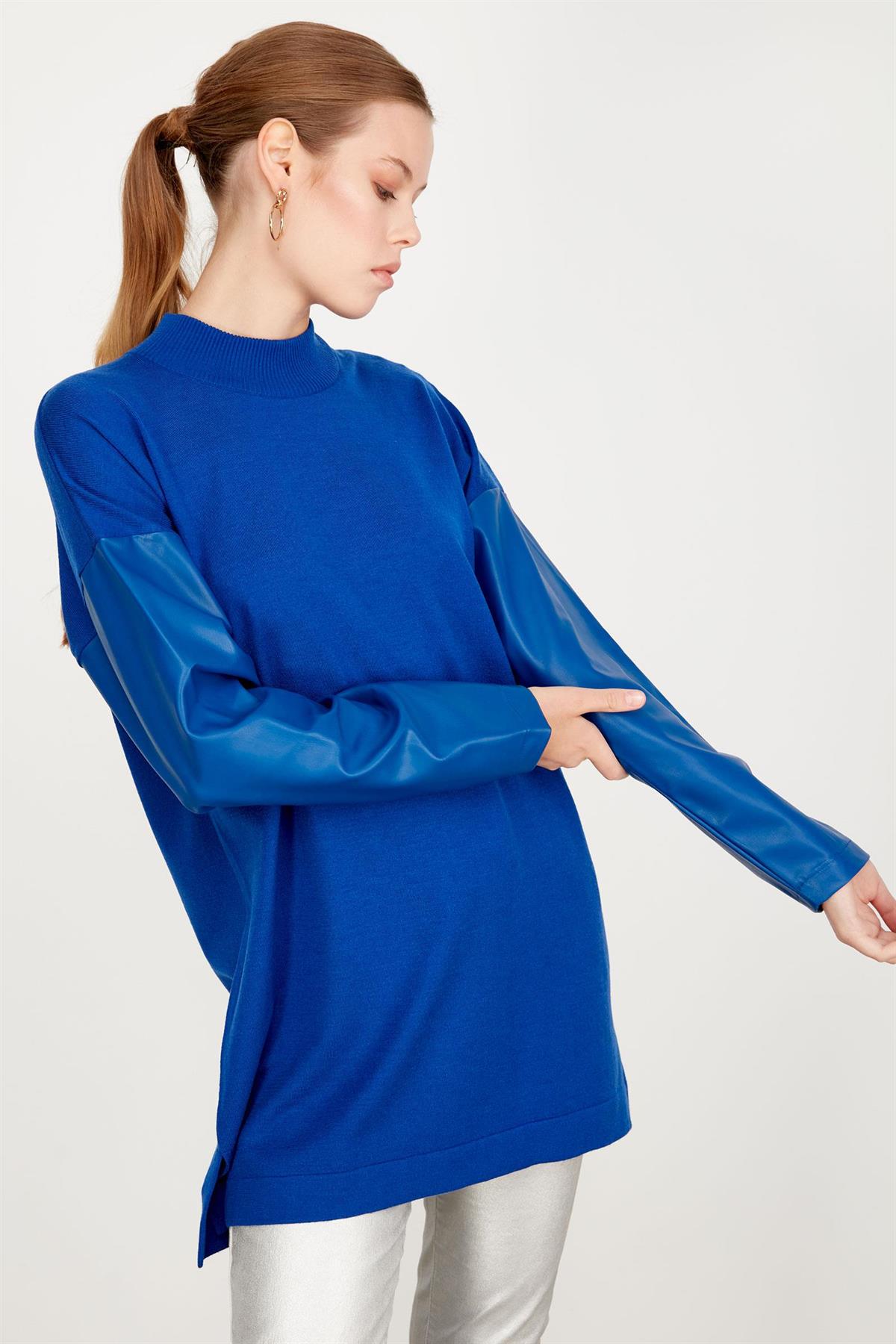 KOLLARI DERİ DETAYLI TUNİK SAKS