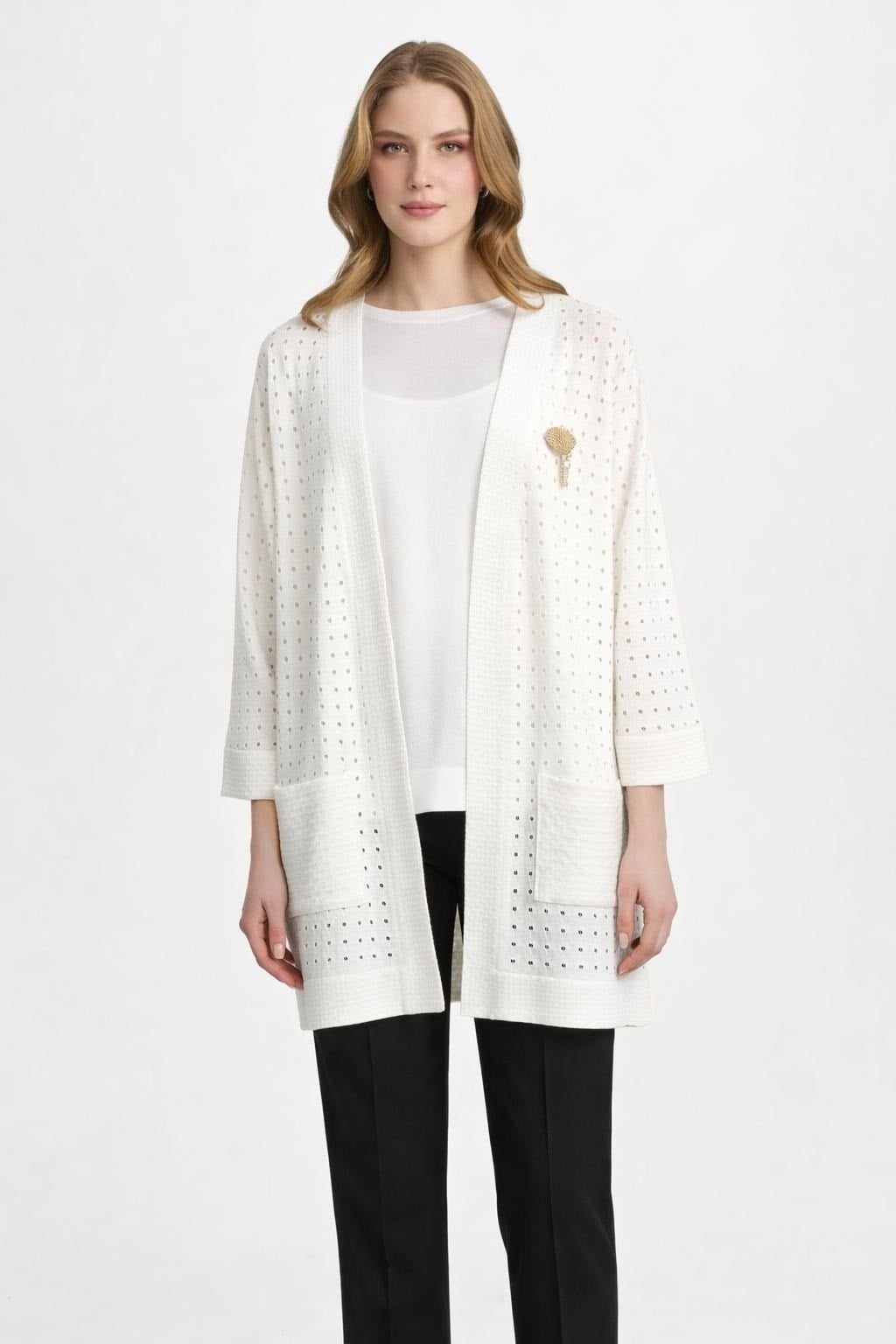 Mutlu Ertan Kadın Delikli Desenli Triko Hırka Ekru 20328