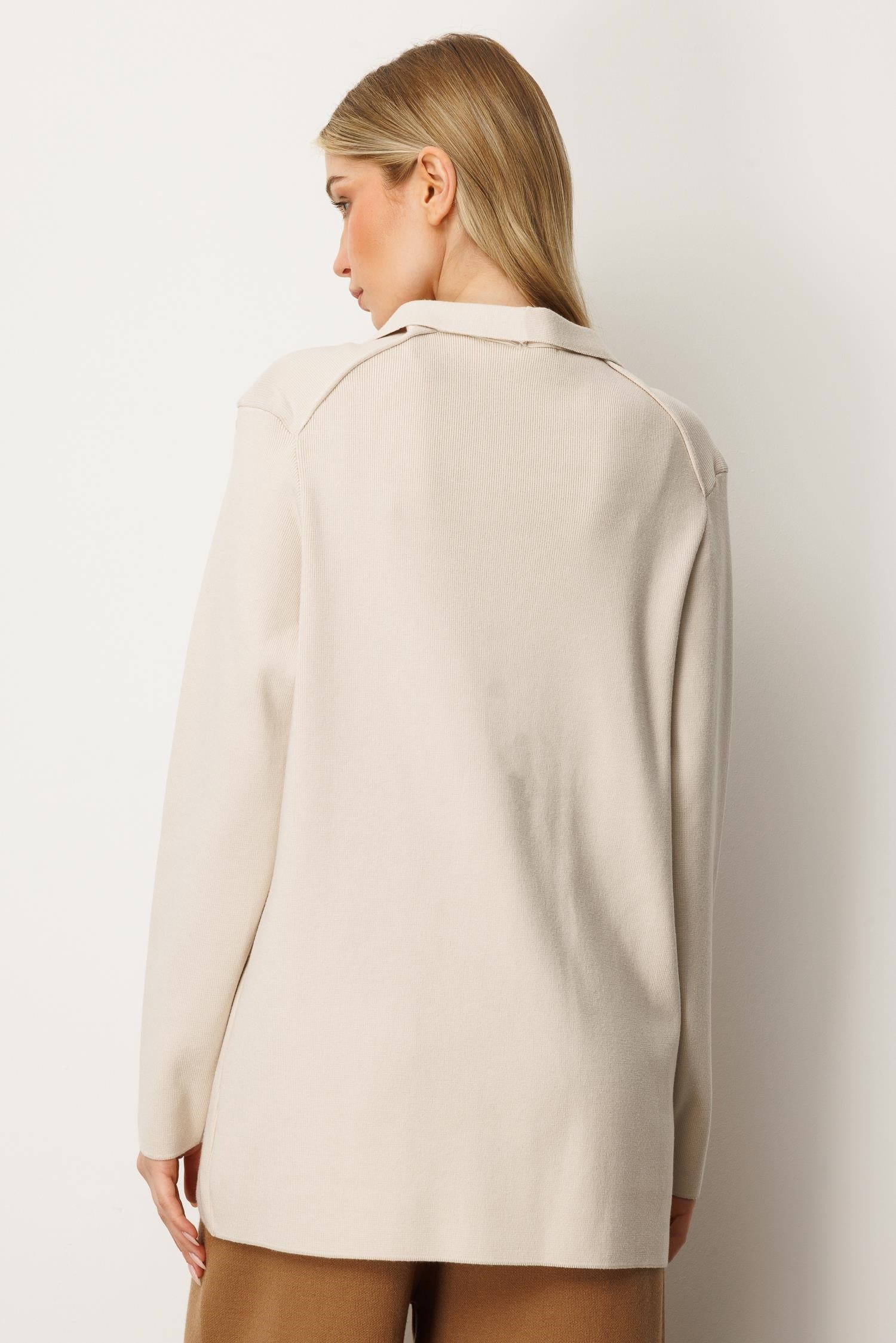 Mutlu Ertan Kadın Düğme Detaylı Triko Ceket Taş 20235