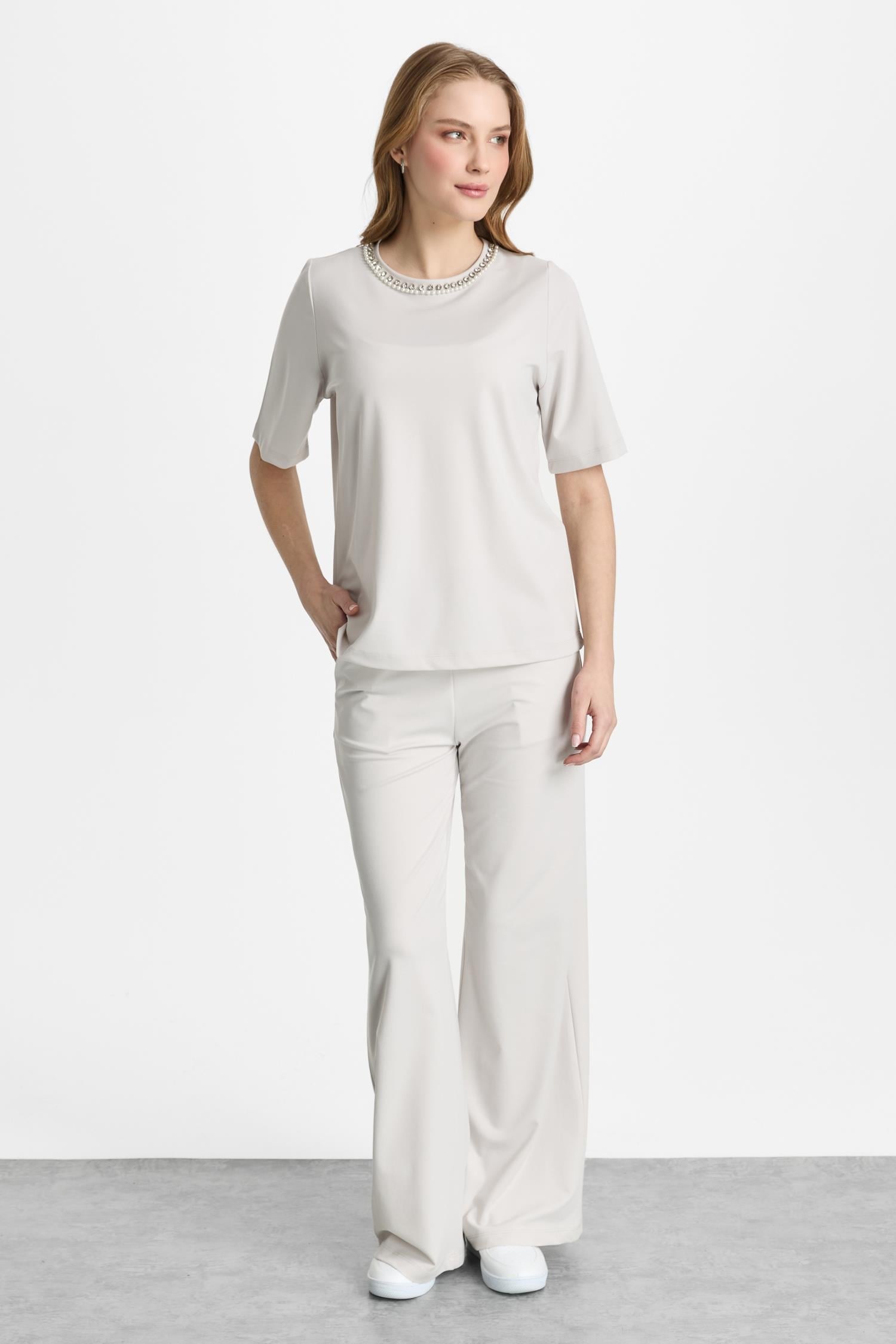 Mutlu Ertan Kadın İnci Detaylı Kısa Kollu Bluz Gri 30473