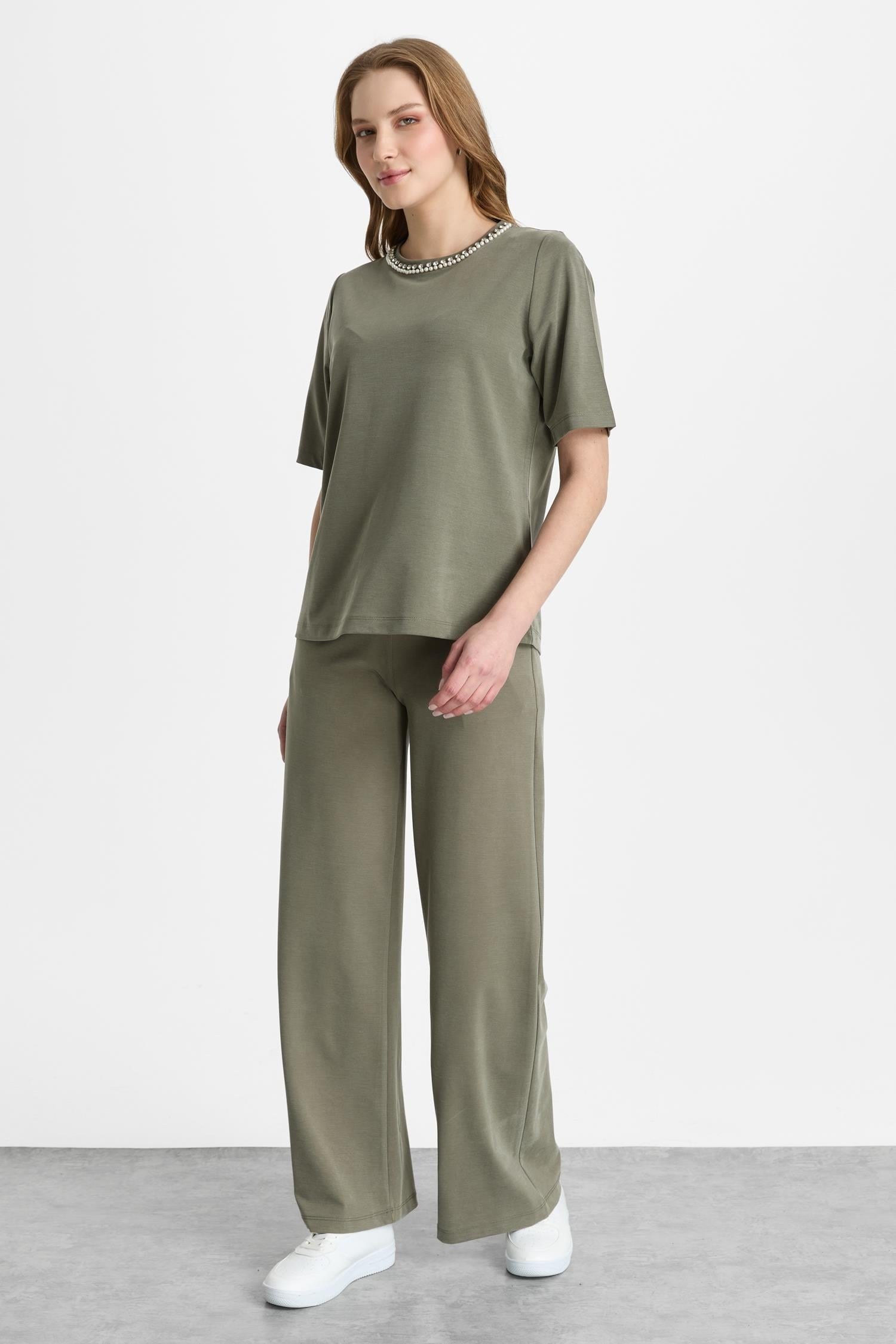 Mutlu Ertan Kadın İnci Detaylı Kısa Kollu Bluz Haki 30473