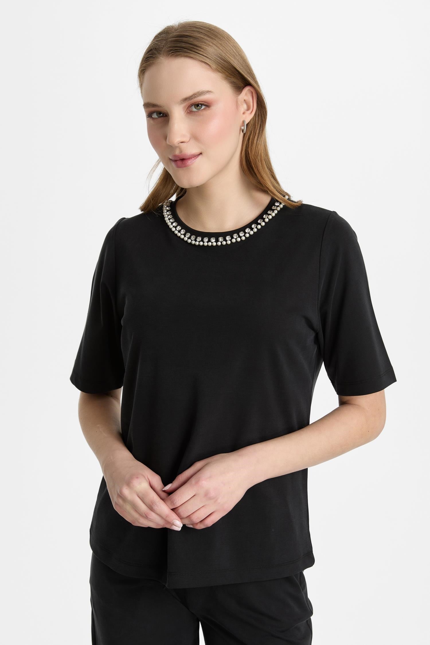 Mutlu Ertan Kadın İnci Detaylı Kısa Kollu Bluz Siyah 30473