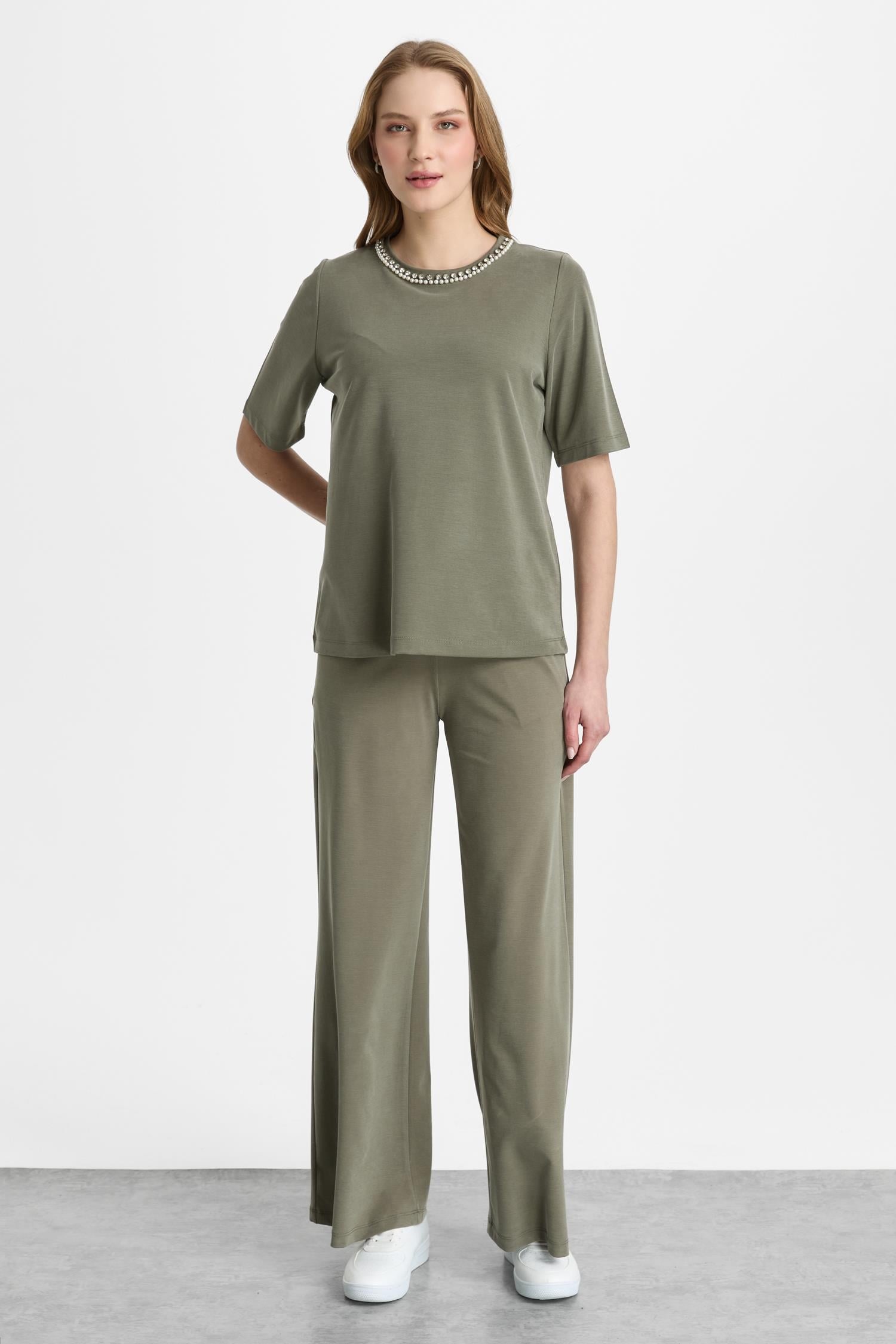 Mutlu Ertan Kadın İnci Detaylı Kısa Kollu Bluz Haki 30473