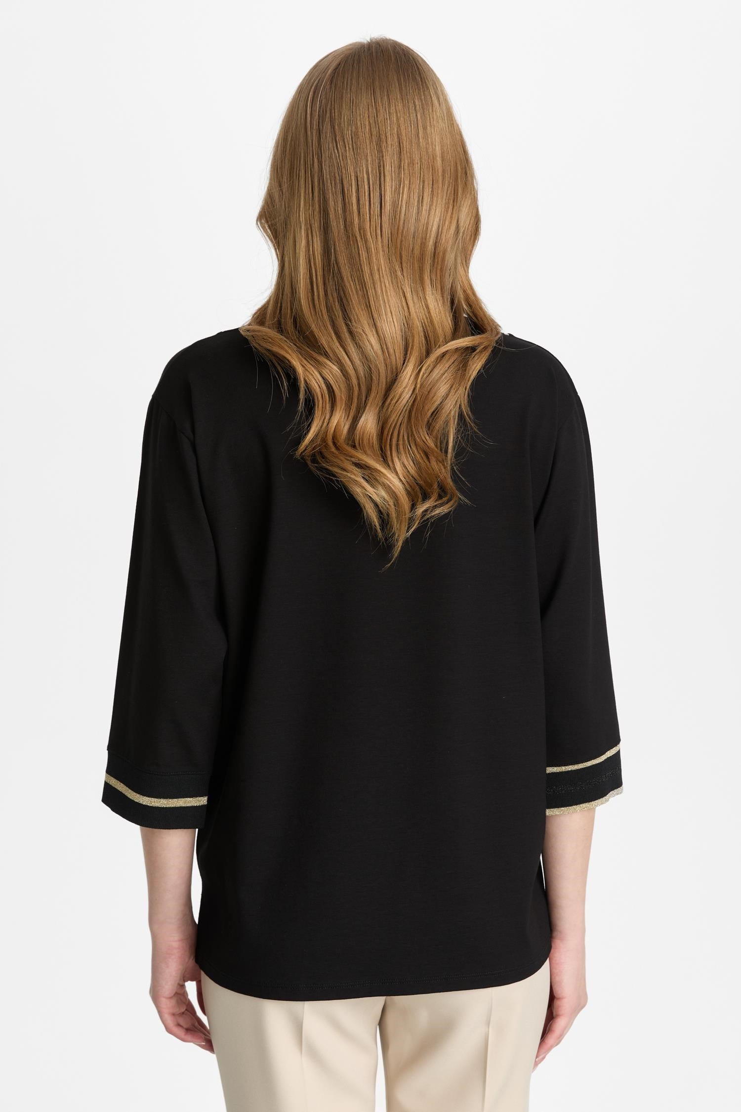 Mutlu Ertan Kadın Kontrast Ribanalı Kapri Kollu Bluz Siyah-Gold 30458