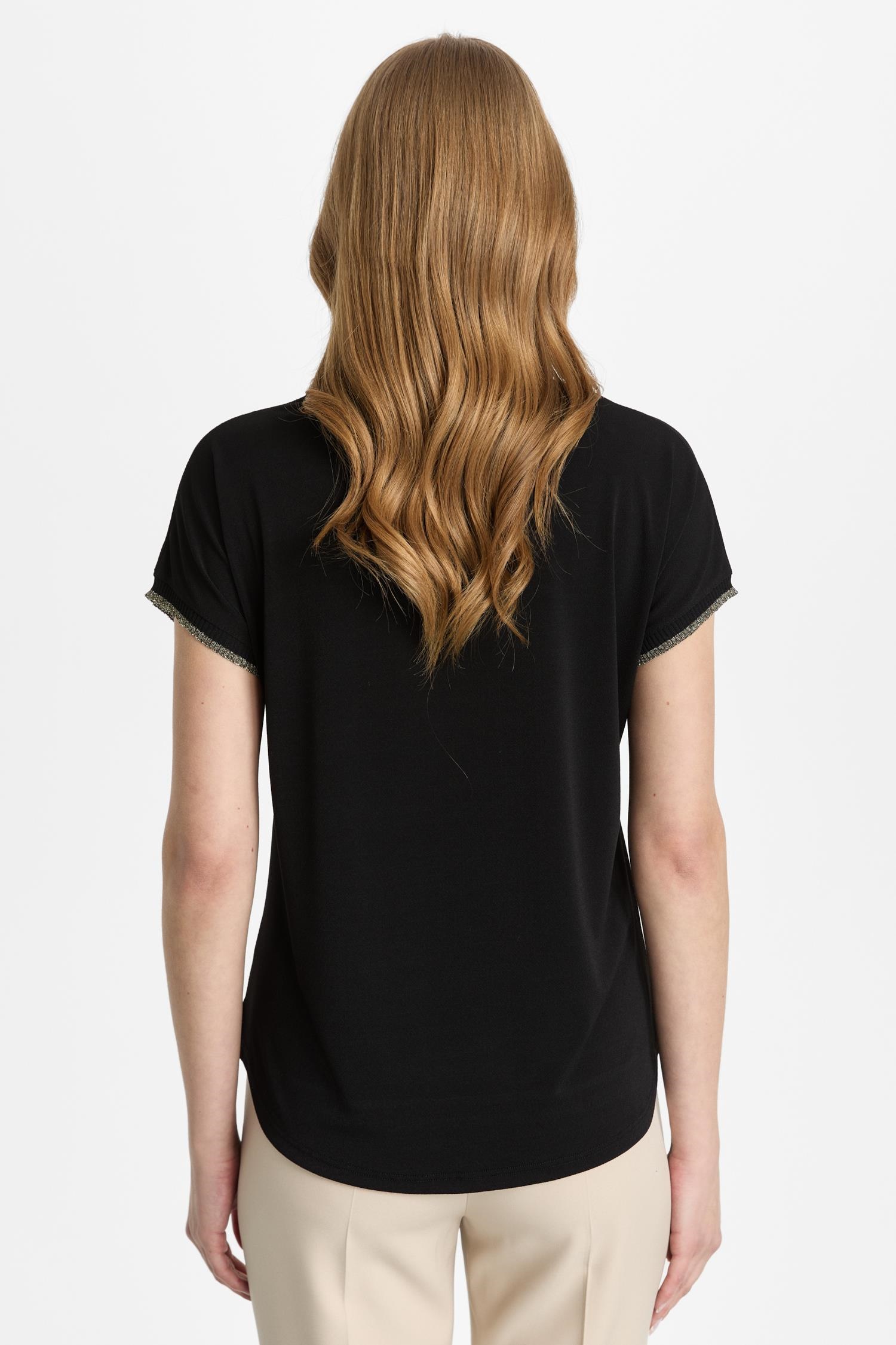 Mutlu Ertan Kadın Sıfır Yaka Ribanalı Bluz Siyah-Gold 30450