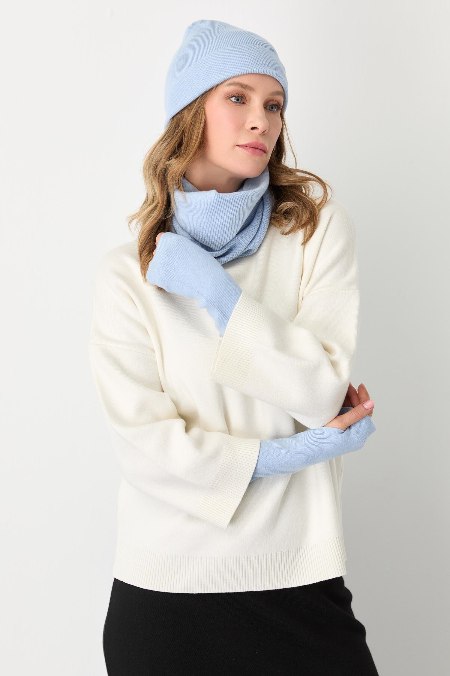 Mutlu Ertan Kadın Trio Set Triko Bere Boyunluk Eldiven Mavi 20288