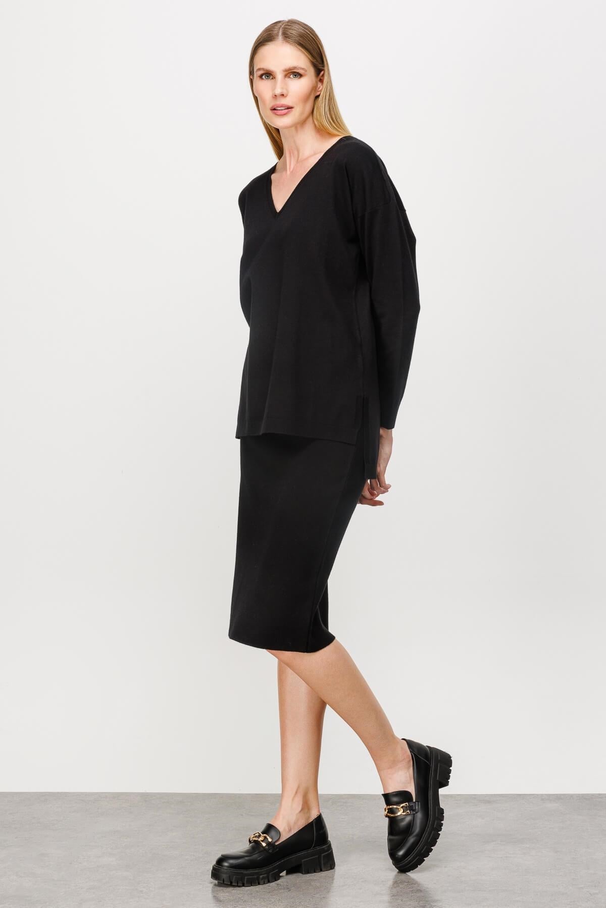 Mutlu Ertan Kadın V Yaka Basic Triko Bluz Siyah 20061