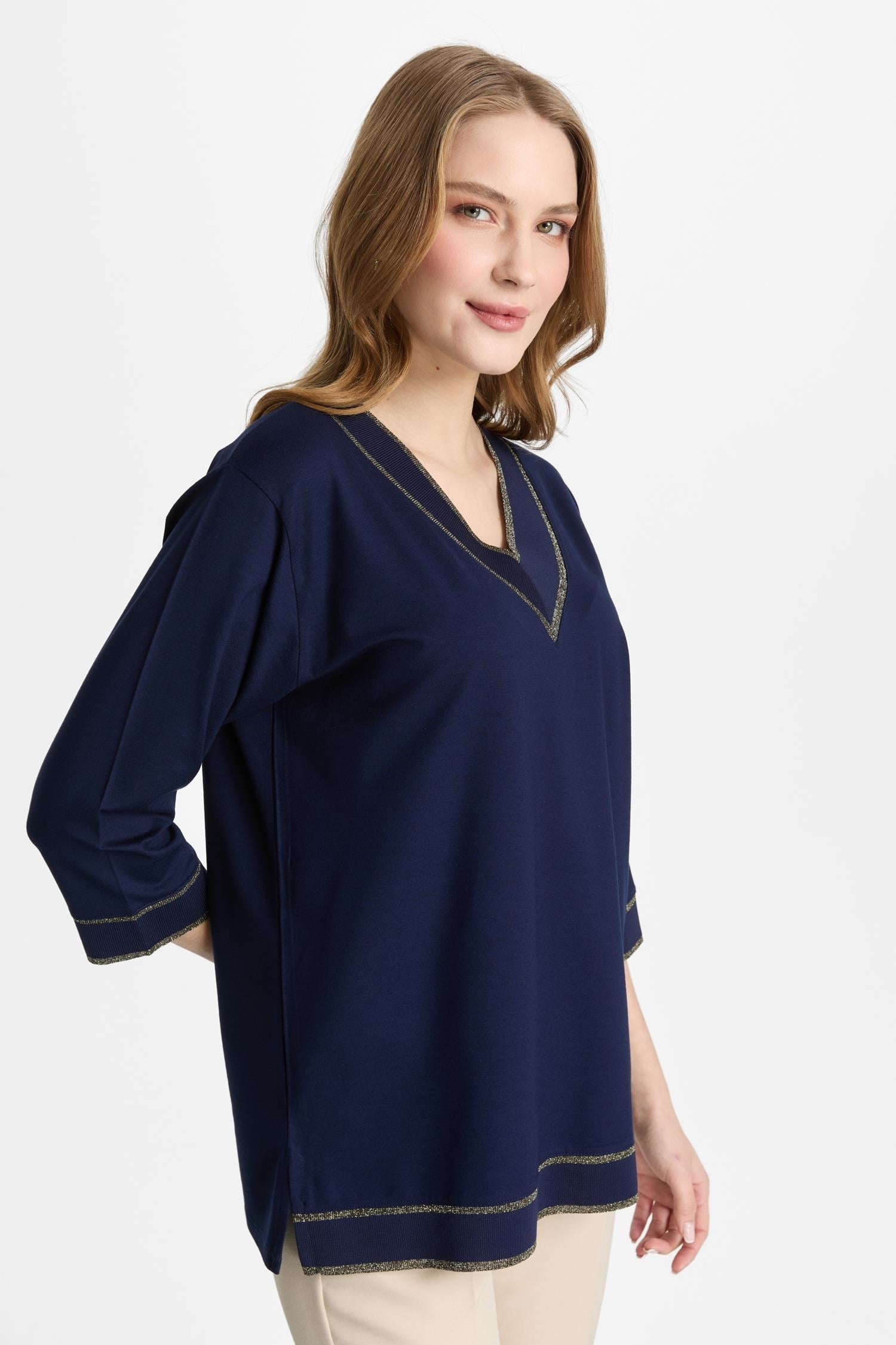 Mutlu Ertan Kadın V Yaka Ribanalı Bluz Lacivert - Gold 30456