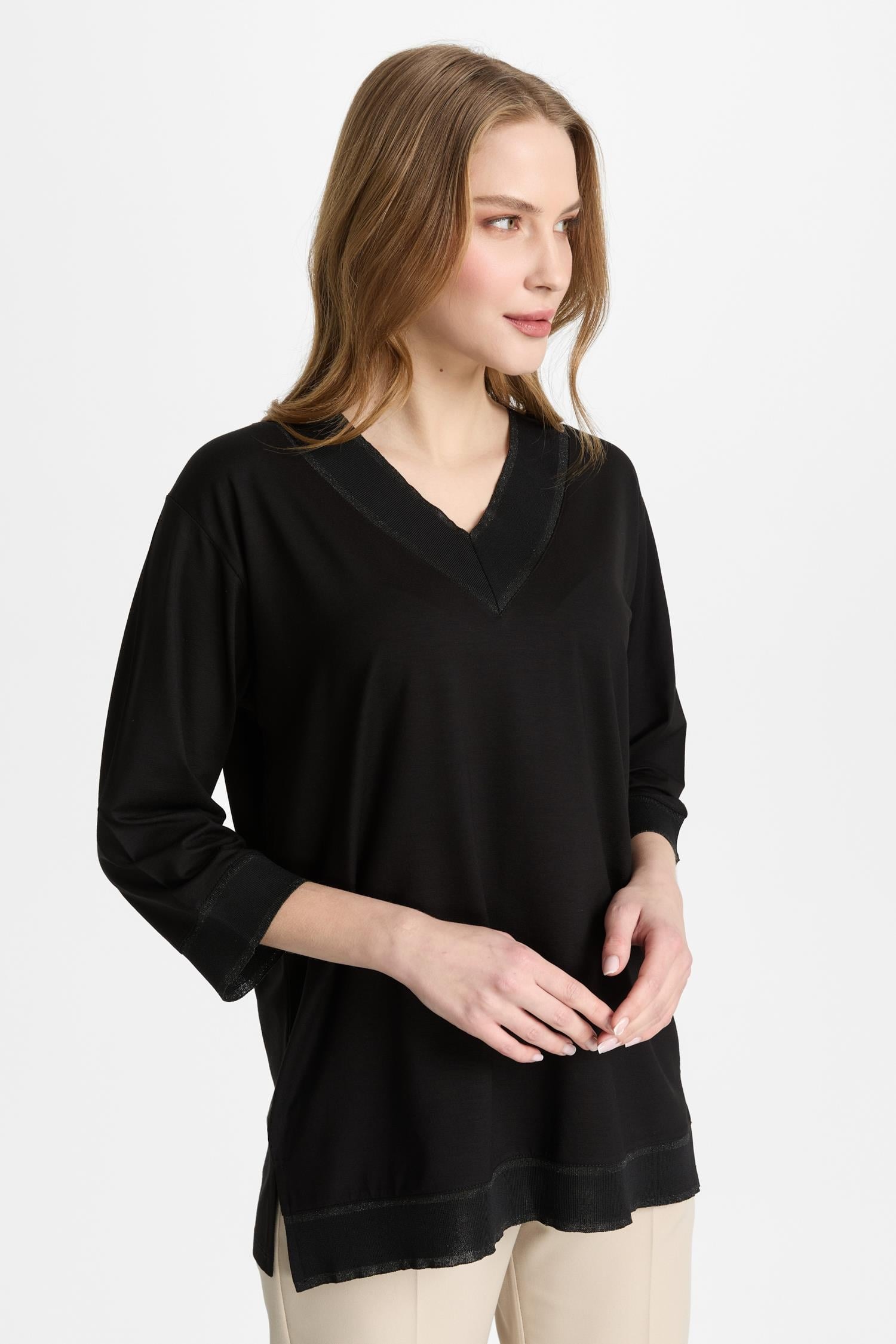 Mutlu Ertan Kadın V Yaka Ribanalı Bluz Siyah -Siyah 30456
