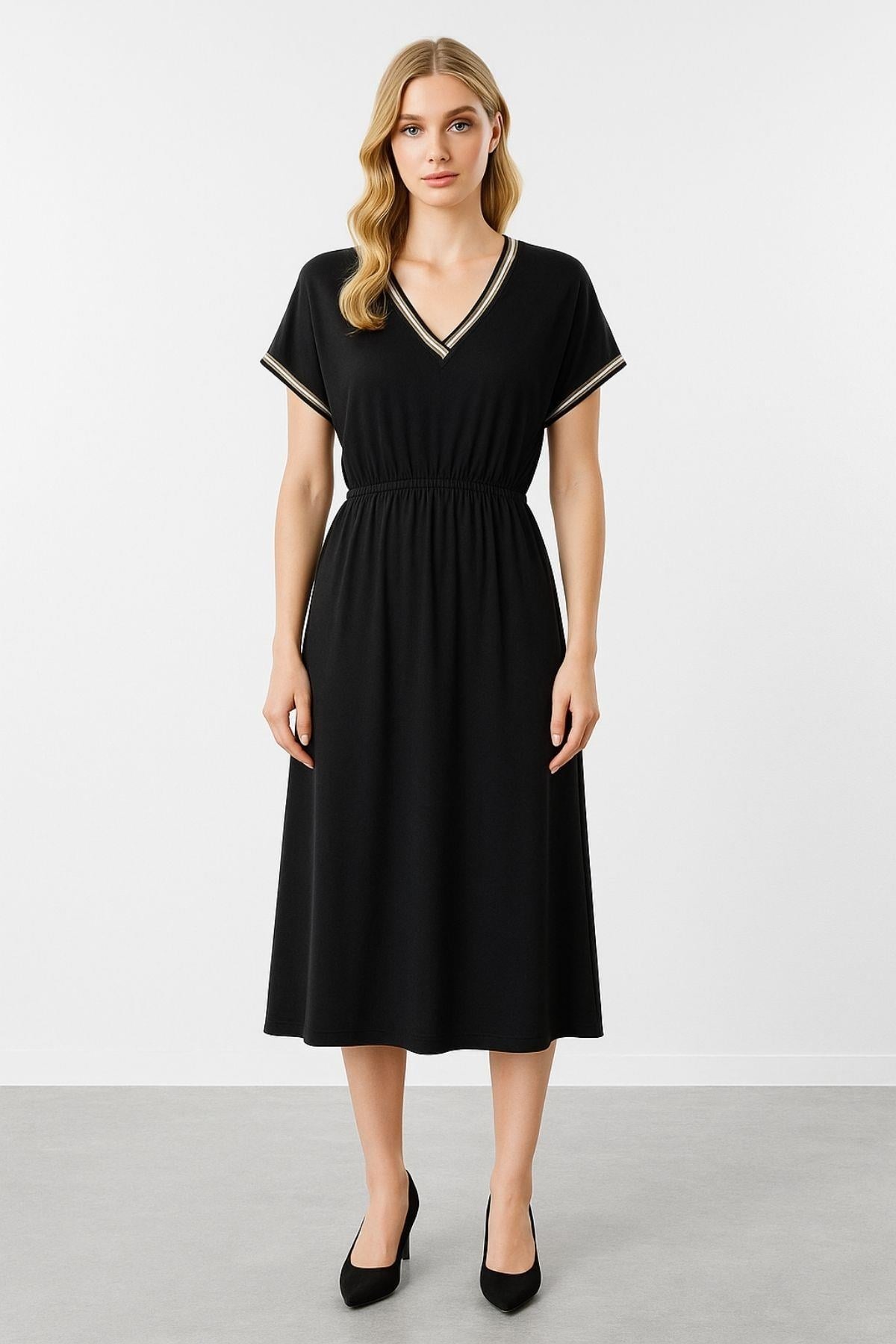 Mutlu Ertan Kadın V Yaka Ribanalı Uzun Penye Elbise Siyah 30384