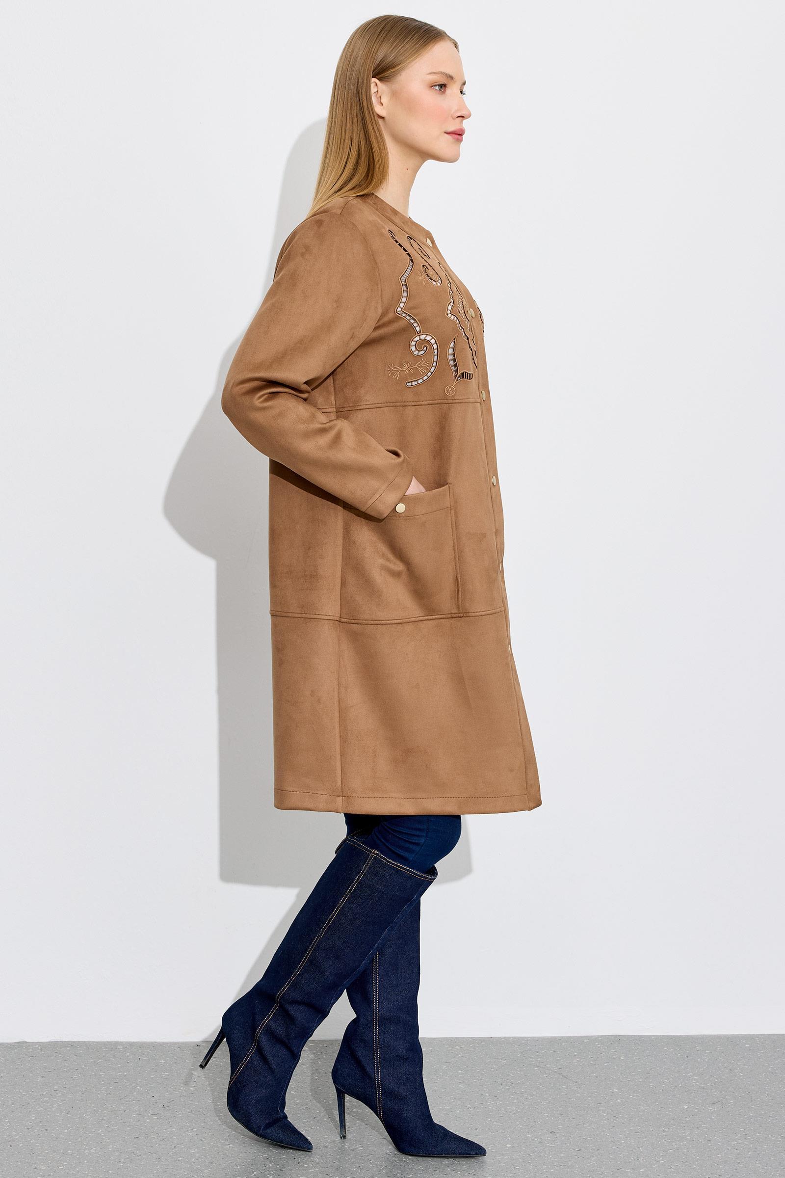 Nakış Detaylı Süet Kap CAMEL