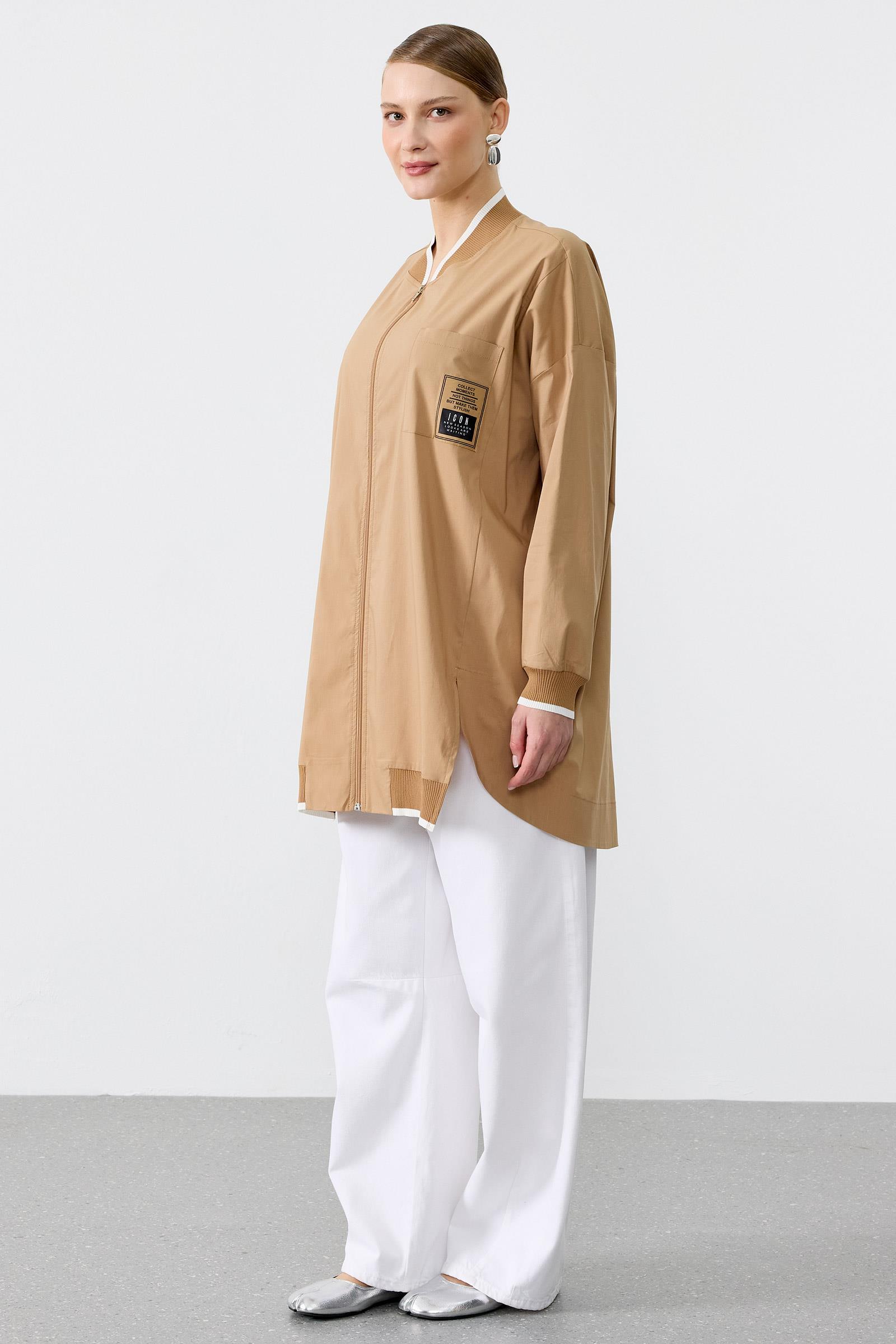 Ribanaları Çizgili Cebi Aksesuarlı Fermuarlı Gömlek CAMEL