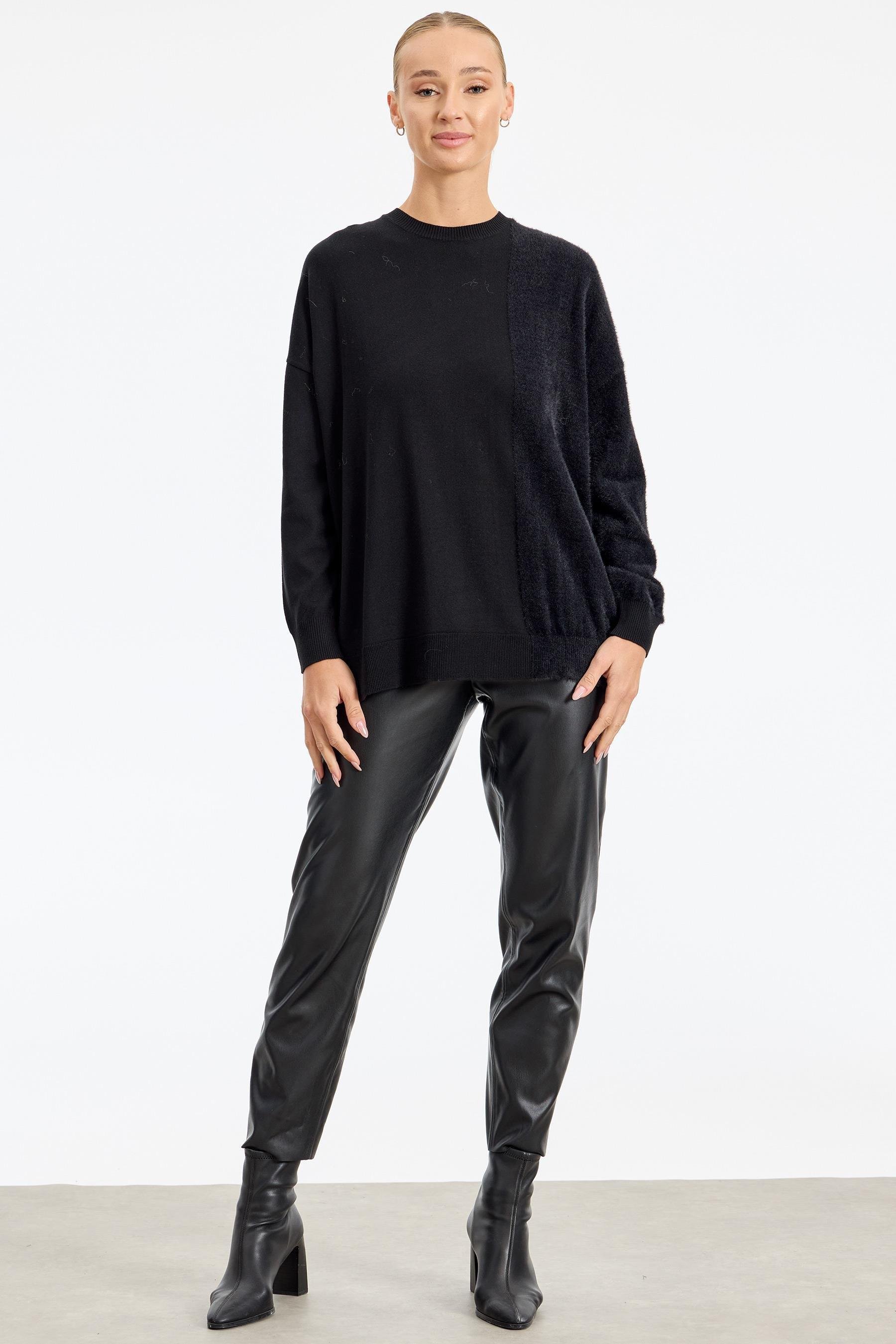 Sol Tarafı Mink Detaylı Tunik SİYAH