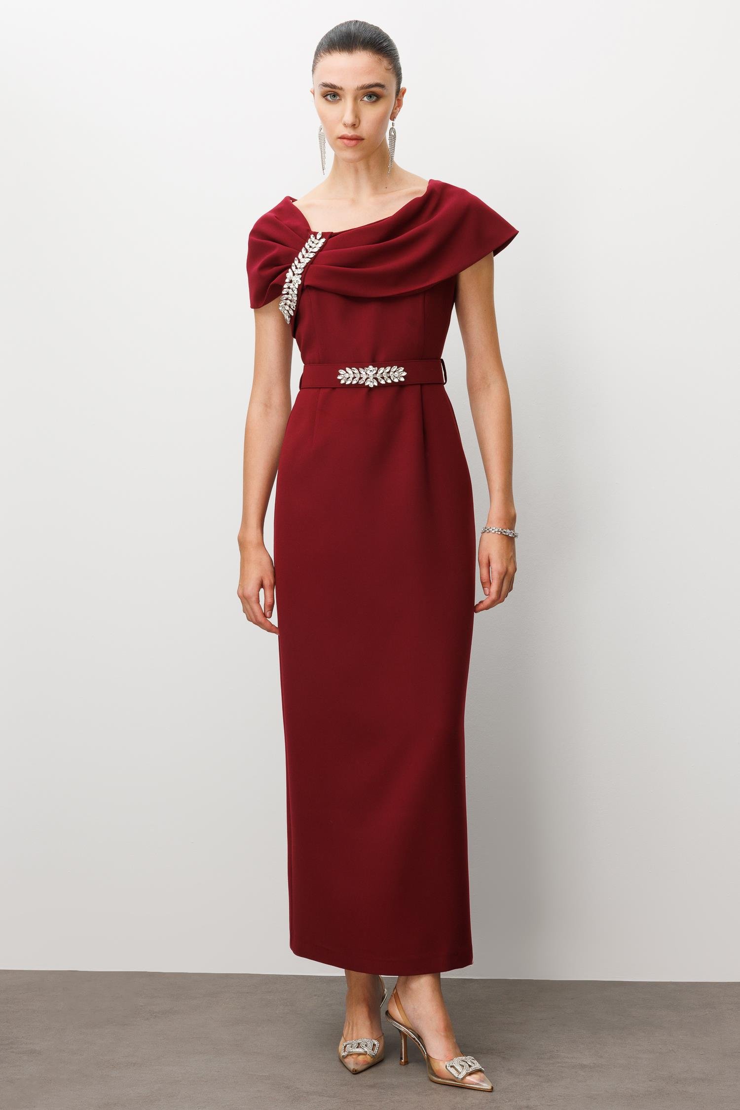 Modailgi  Aksesuar Detaylı Elbise Bordo