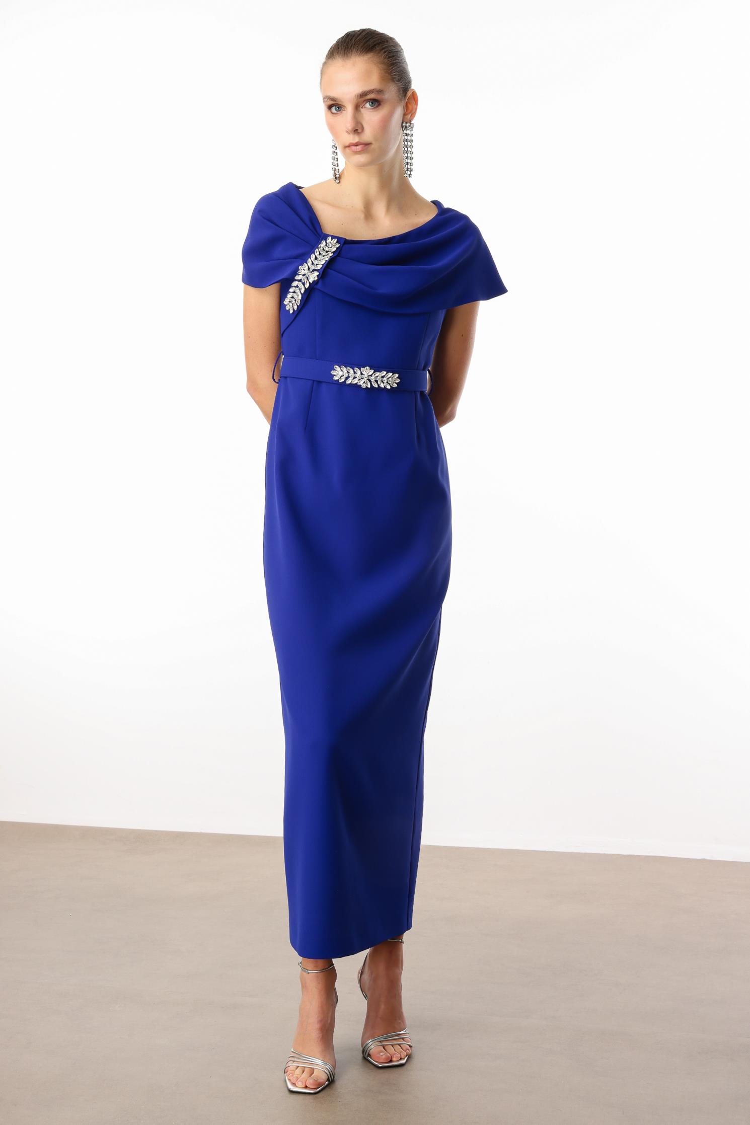 Modailgi  Aksesuar Detaylı Elbise Saks