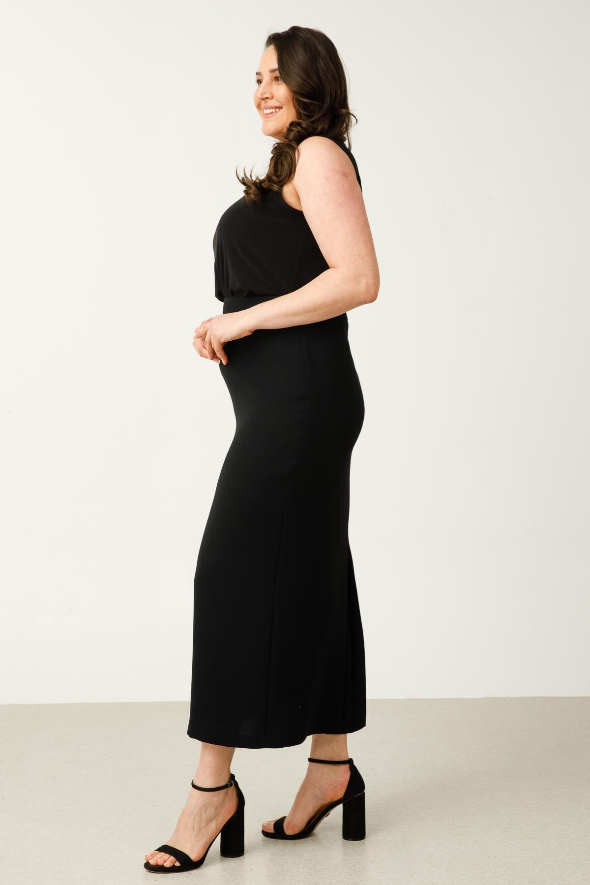 Modailgi  Arkası Pilikaşe Klasik Uzun Etek Siyah