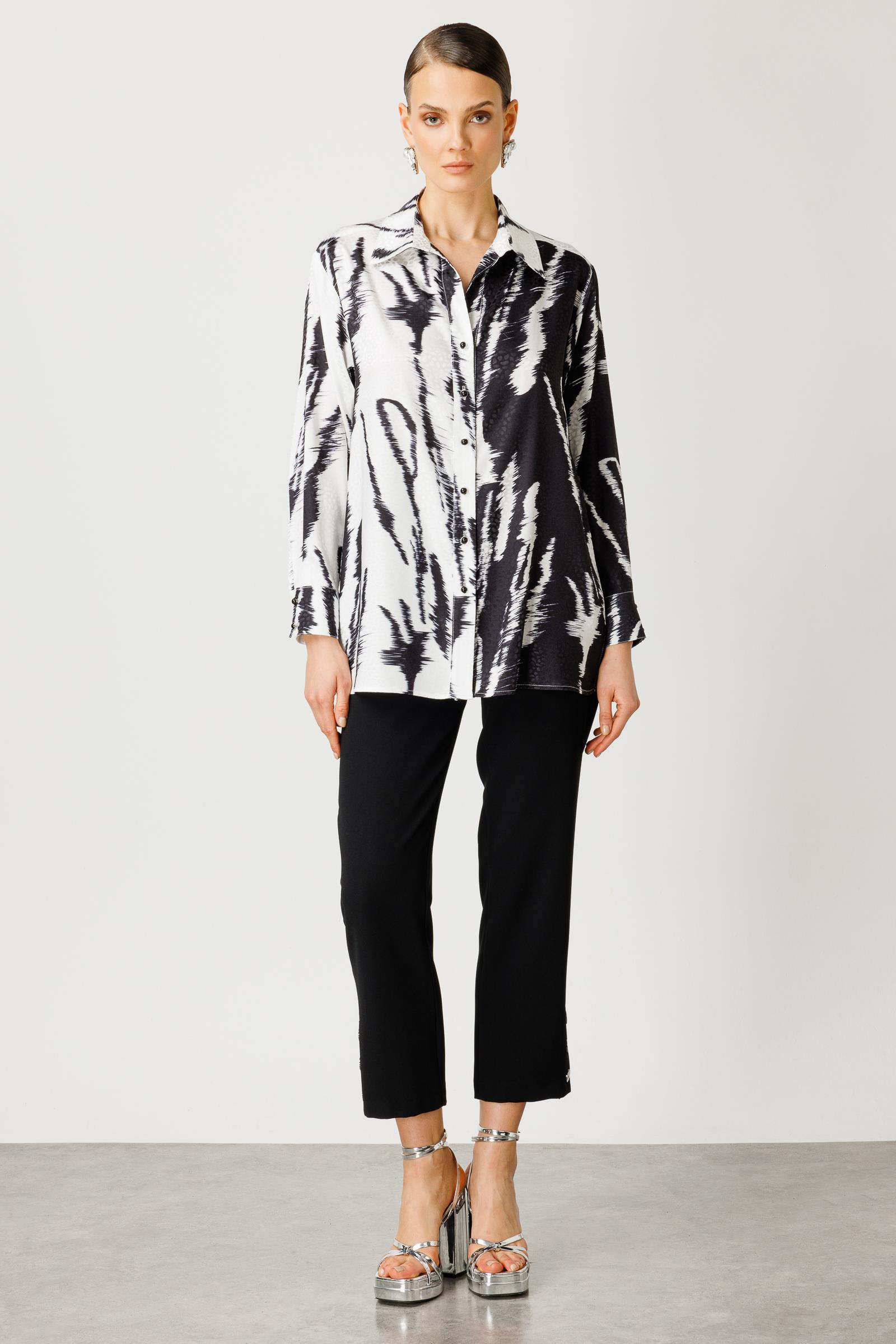 Modailgi  Arkası Pilikaşeli Jakar Desenli Gömlek Siyah