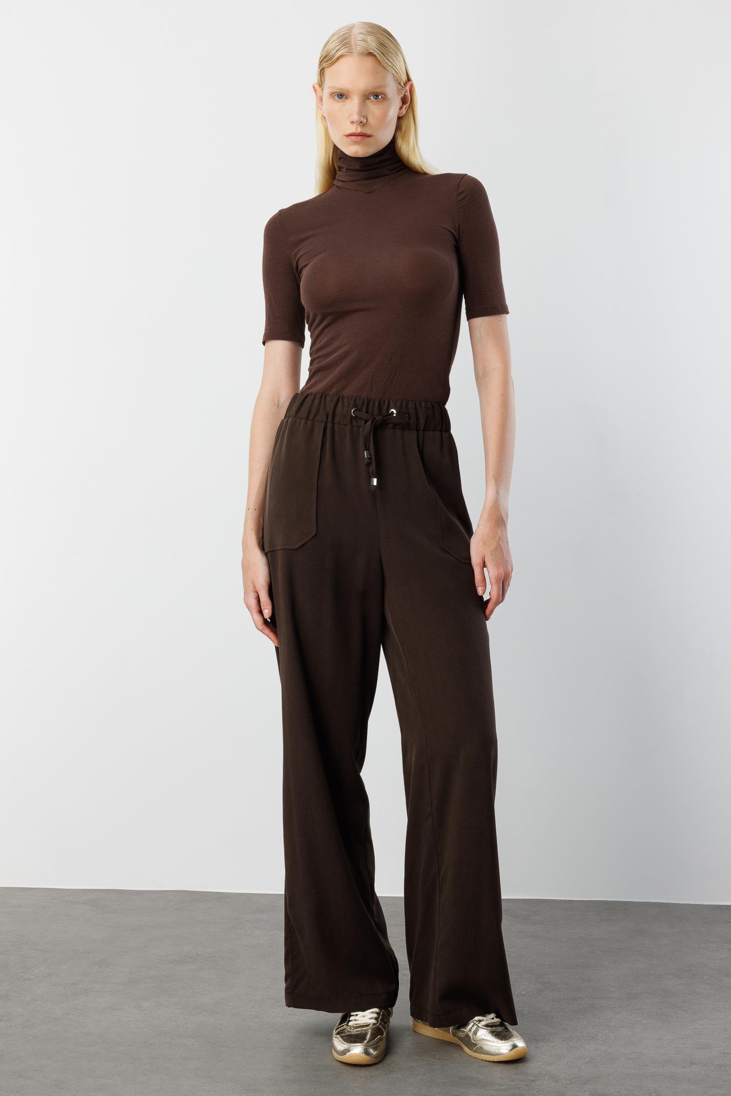 Modailgi  Beli Lastikli Tünel Bağcık Detaylı Torba Cepli Pantolon - 15042 Kahve