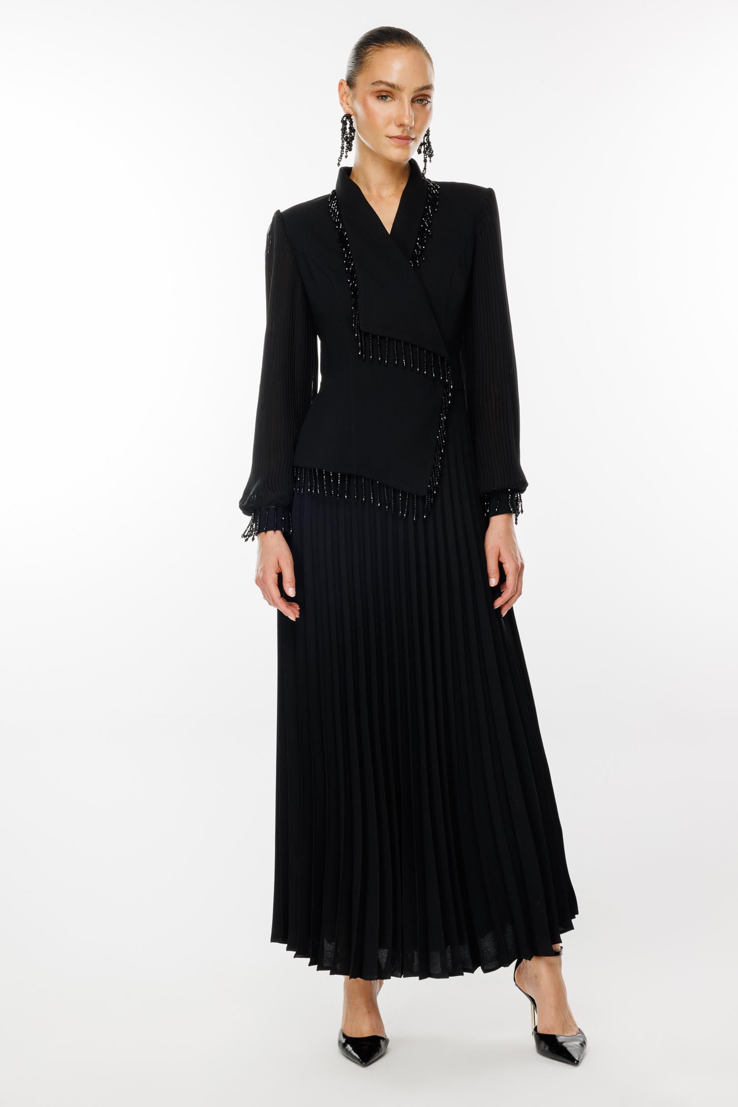 Modailgi  Boncuk Detaylı Piliseli Uzun Elbise Siyah