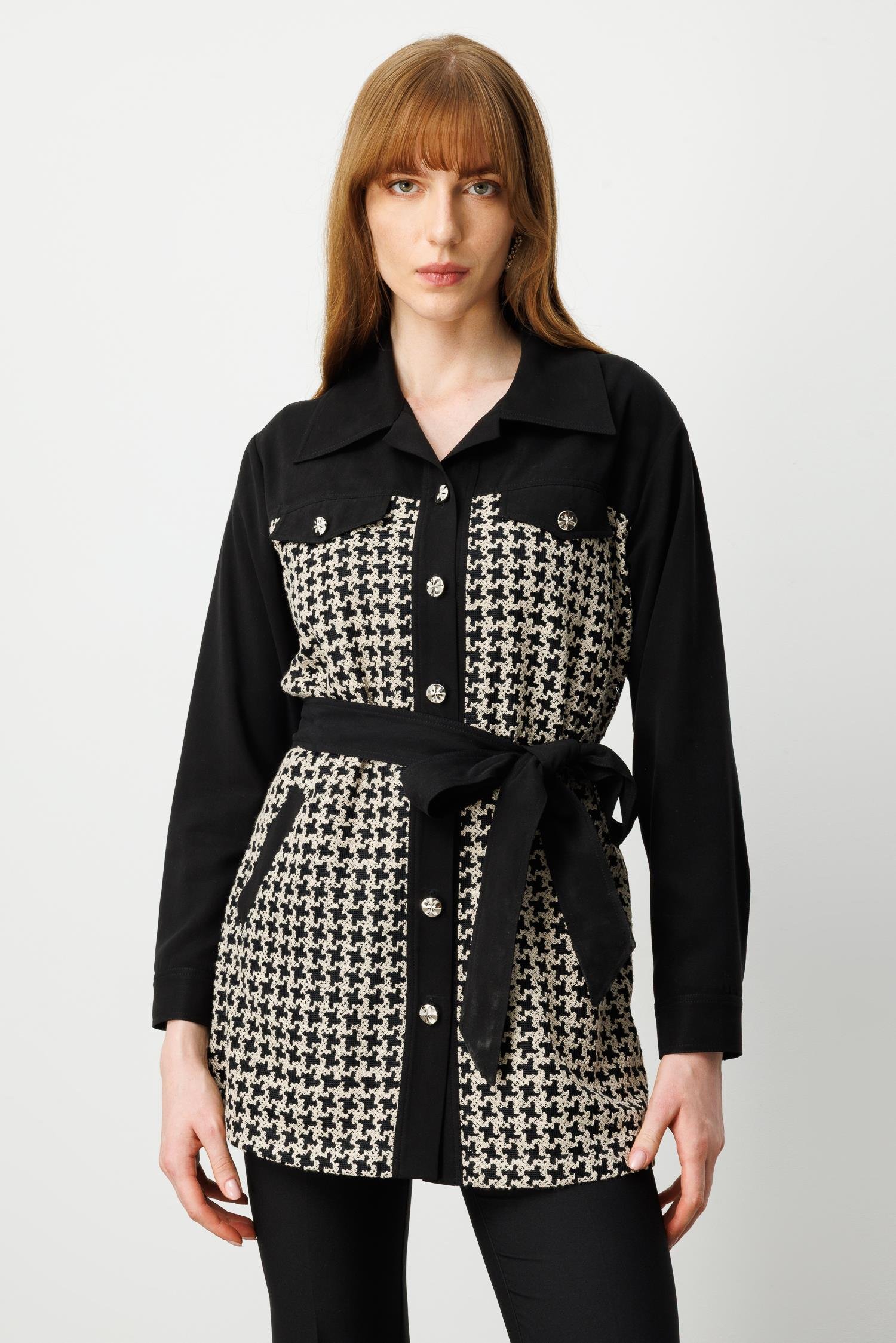 Modailgi  Cep Kapaklı Takma Kollu Kazayağı Desenli Tunik Siyah