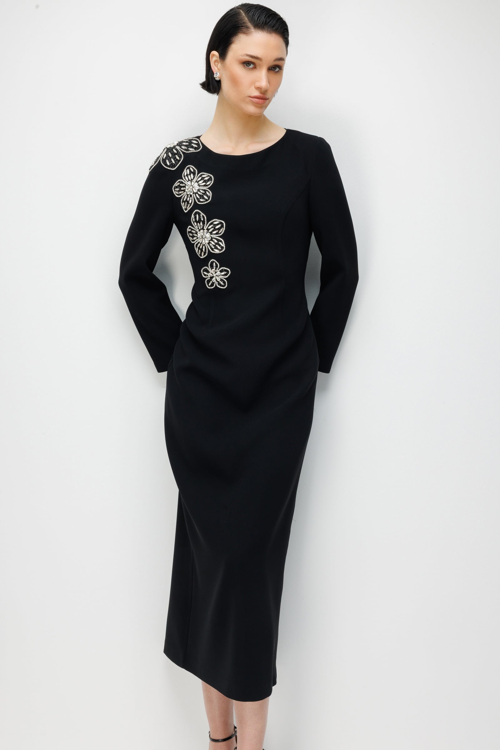Modailgi  Çiçek Desenli Taş Aksesuarlı Klasik Kalem Elbise Siyah