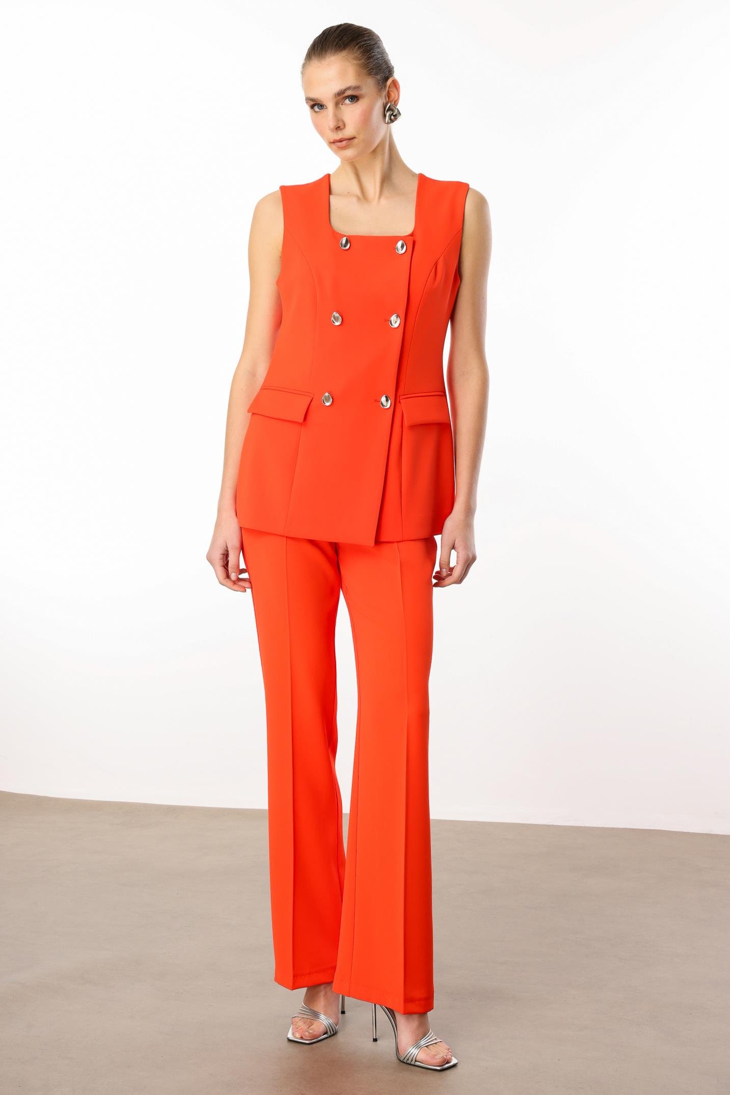 Modailgi  Çift Düğme Detaylı Kare Yaka Uzun Yelek - 4139 Mercan