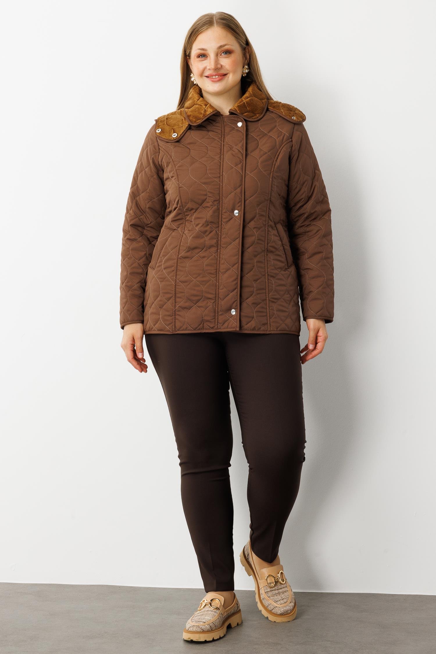 Modailgi  Çıtçıtlı Fermuarlı Soğan Desenli Kapüşonlu Kısa Kapitone Kaban Kahve