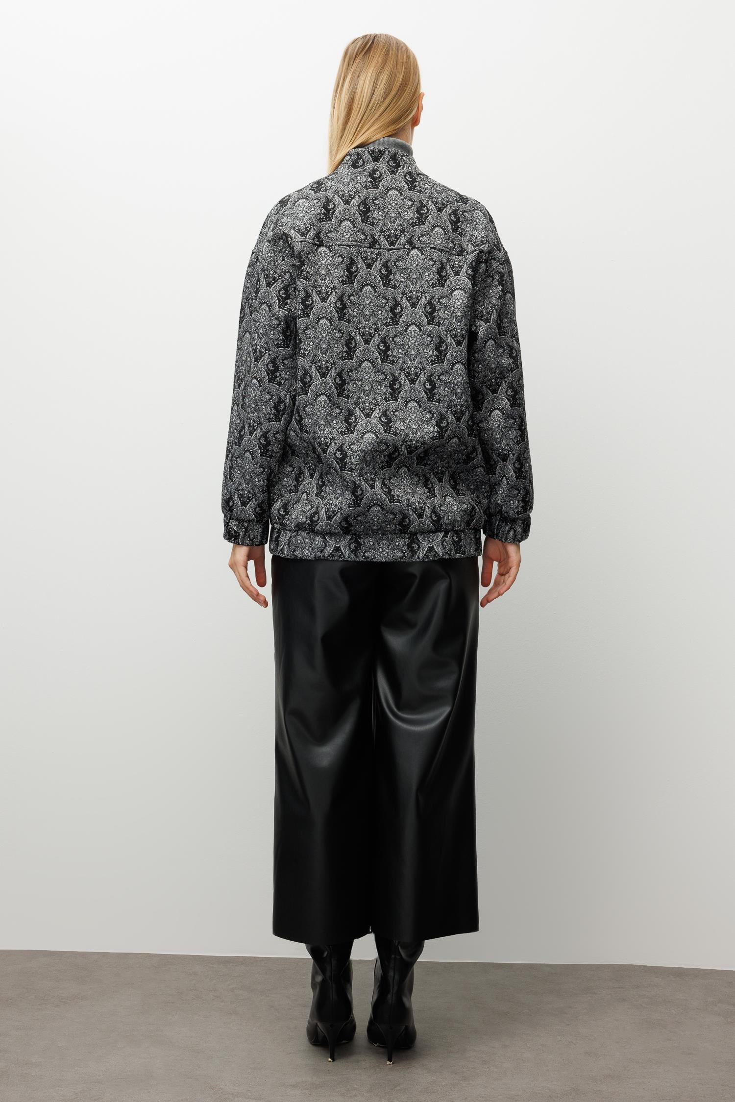 Modailgi  Deri Garni Detaylı Oversize Astarlı Jakar Kumaştan Bomber Ceket Siyah